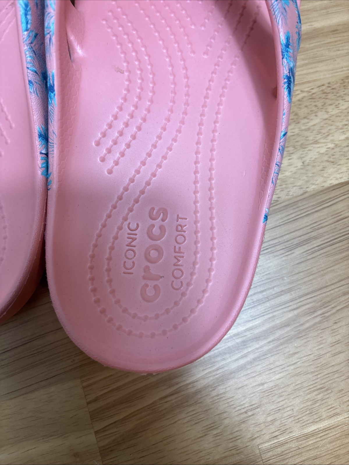 Croc Kadee II Flip Flop Woman Size 10 Tropical Coral Teal Print Thong Slip On