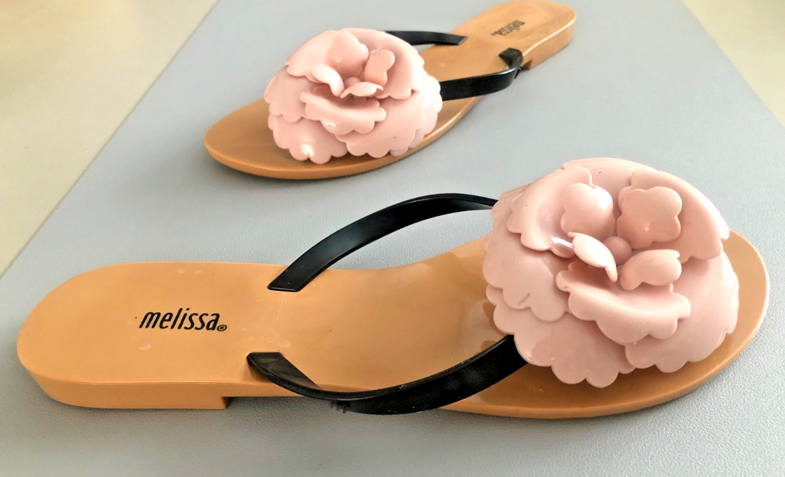 Melissa Harmonic Black Jelly Sandals with Pink Flower Detail – Size 9!