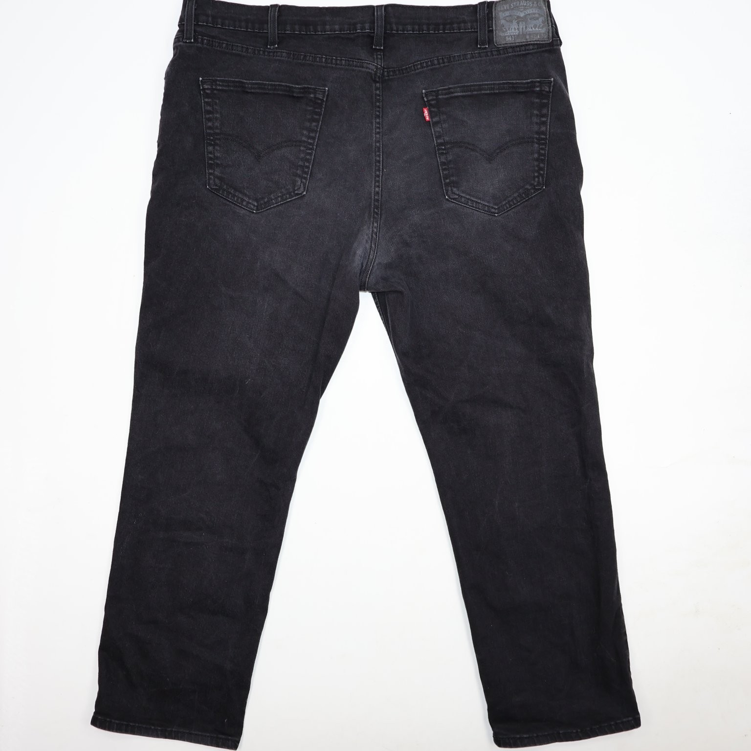 Levi’s 541 W42 x L30 Men’s Jeans Denim Black Athletic Taper Relaxed