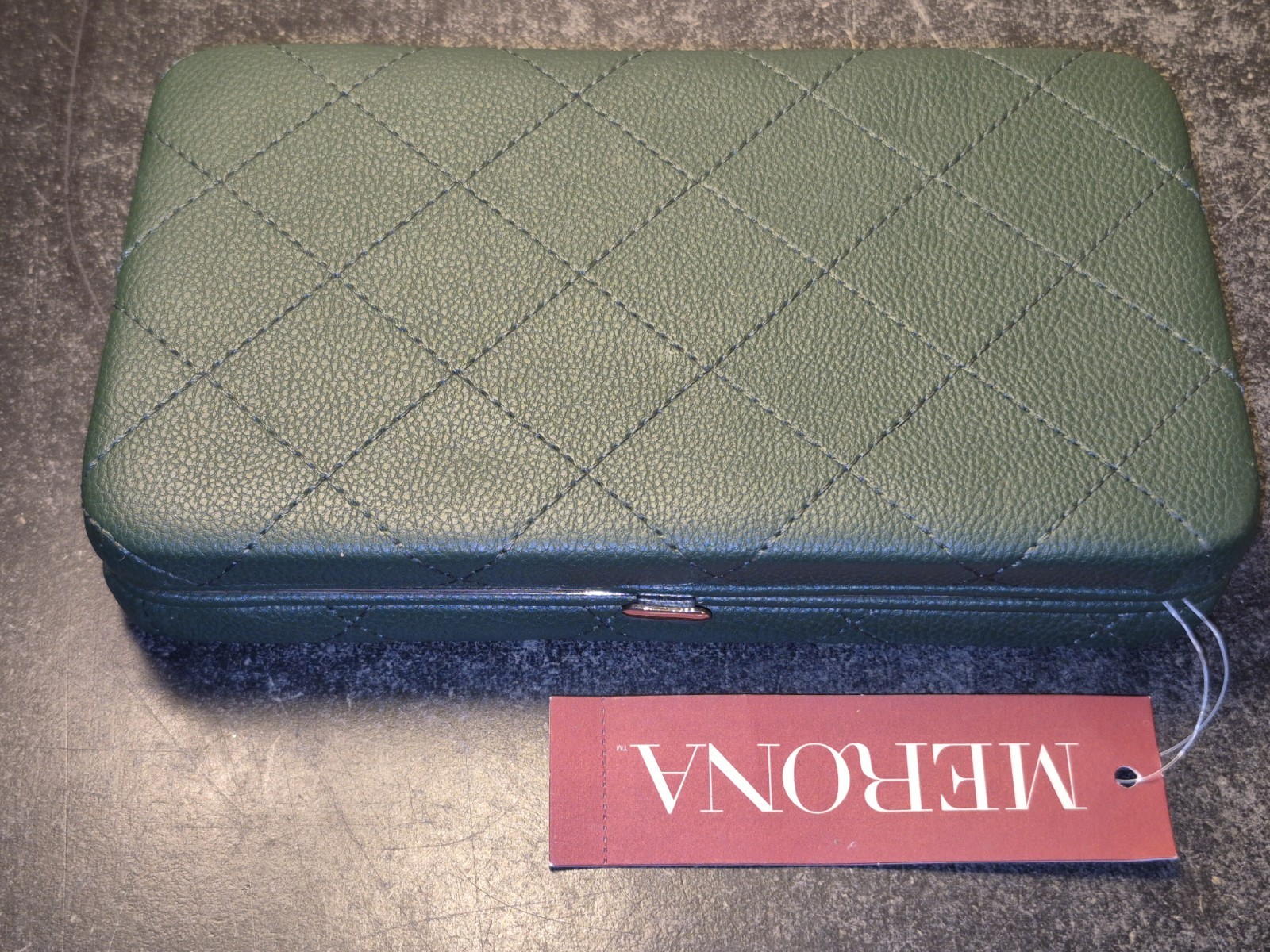 NWT Merona Green Quilted Womens Clutch Wallet 7.75″ X 4.5″ 2 Tiny Flaws