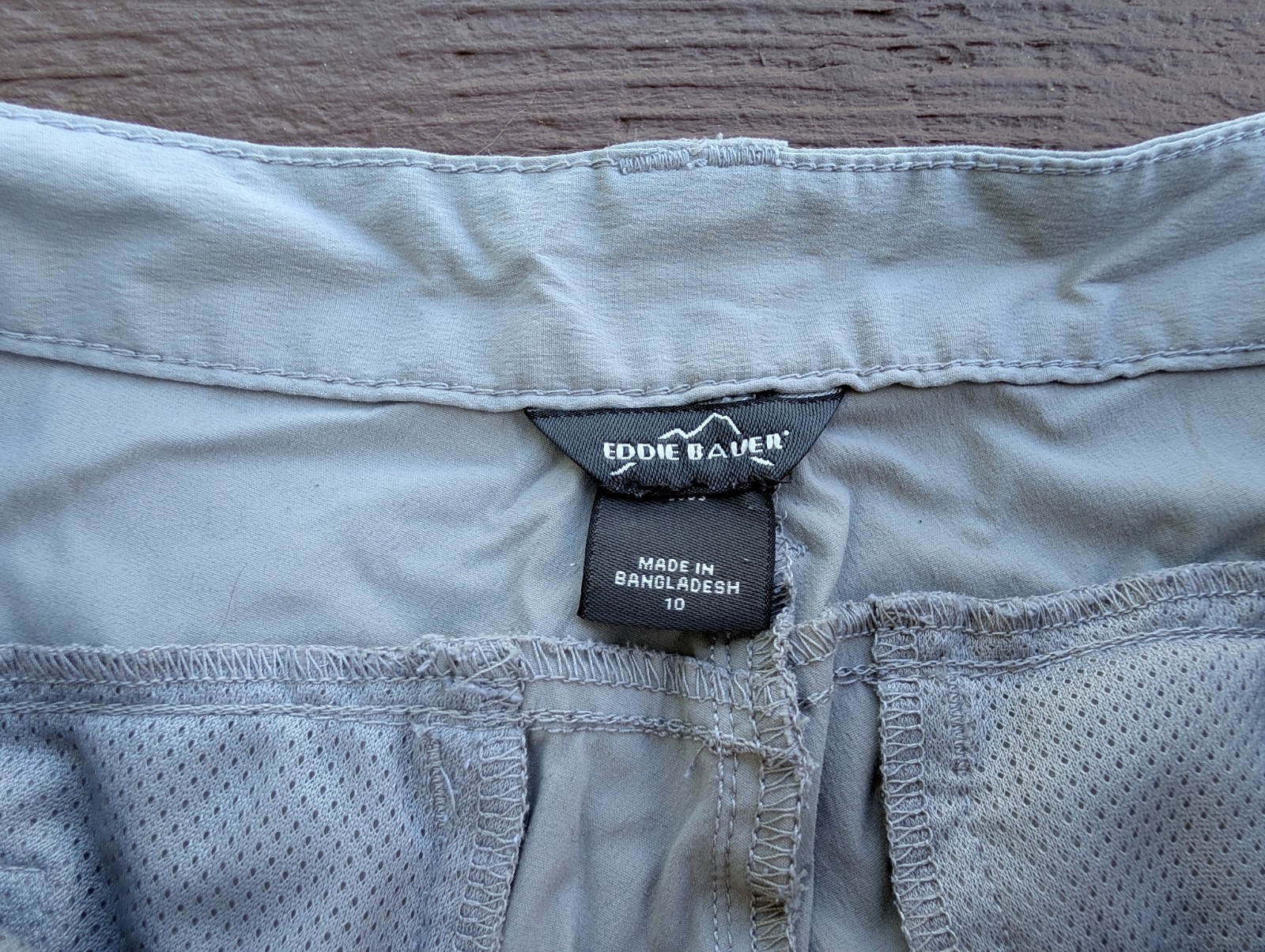 Eddie Bauer Rainier Active Capri Hiking Pants Light Gray Women’s Size 10