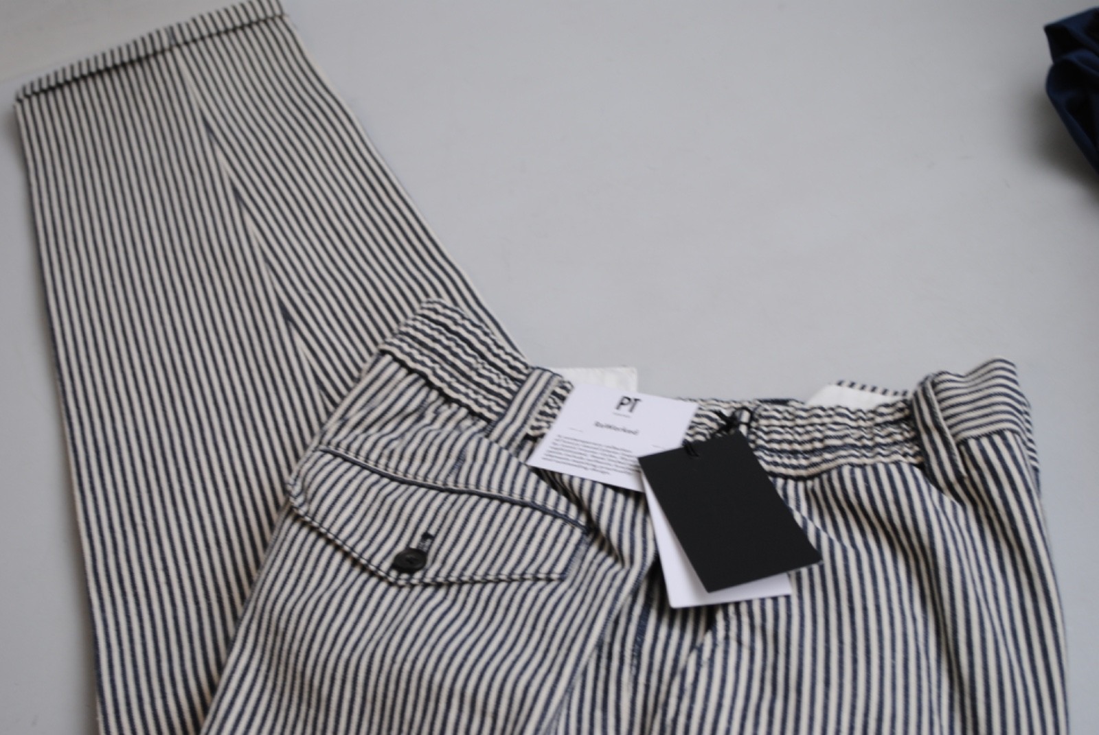 PT 01 COTTON + LINEN COLLECTION 32-46 260.00 CARD PT-26A01a