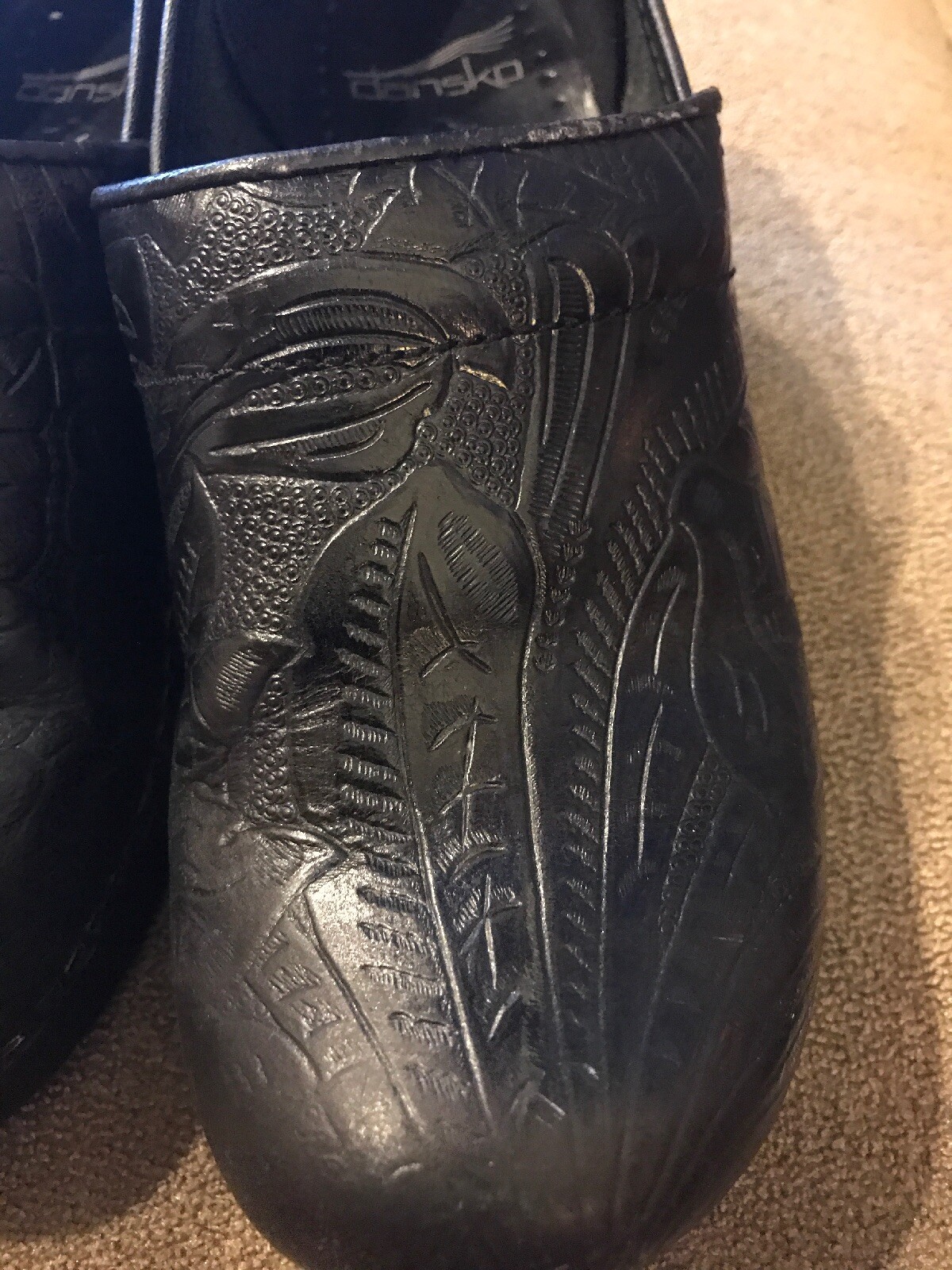 Women’s Size 38 (7.5-8) M Dansko Black Leather Professional Clog (TD)