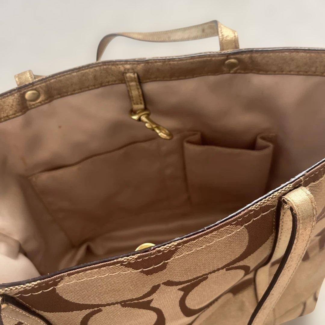 COACH Excellent Condition Signature Tote Bag Gold