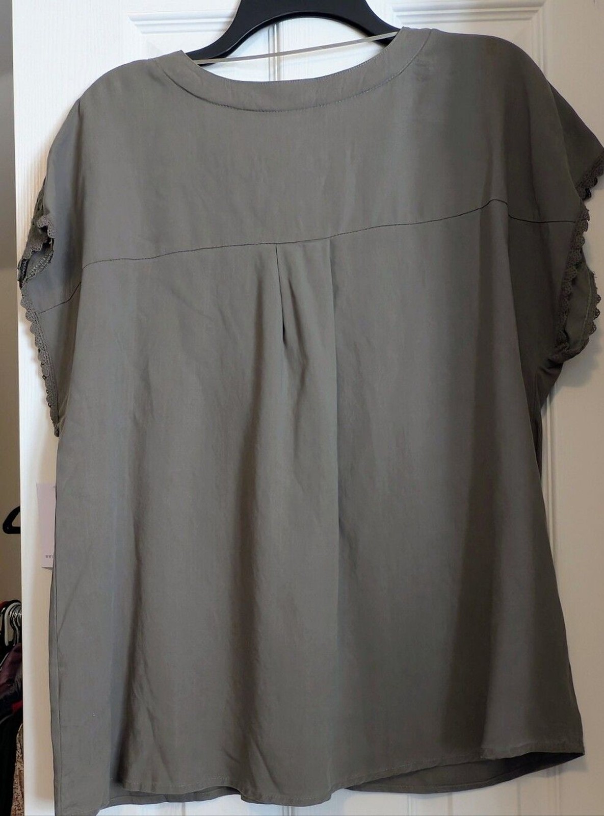 Westbound Olive Green Crochet Yoke Short Sleeve Blouse NWT Size XL