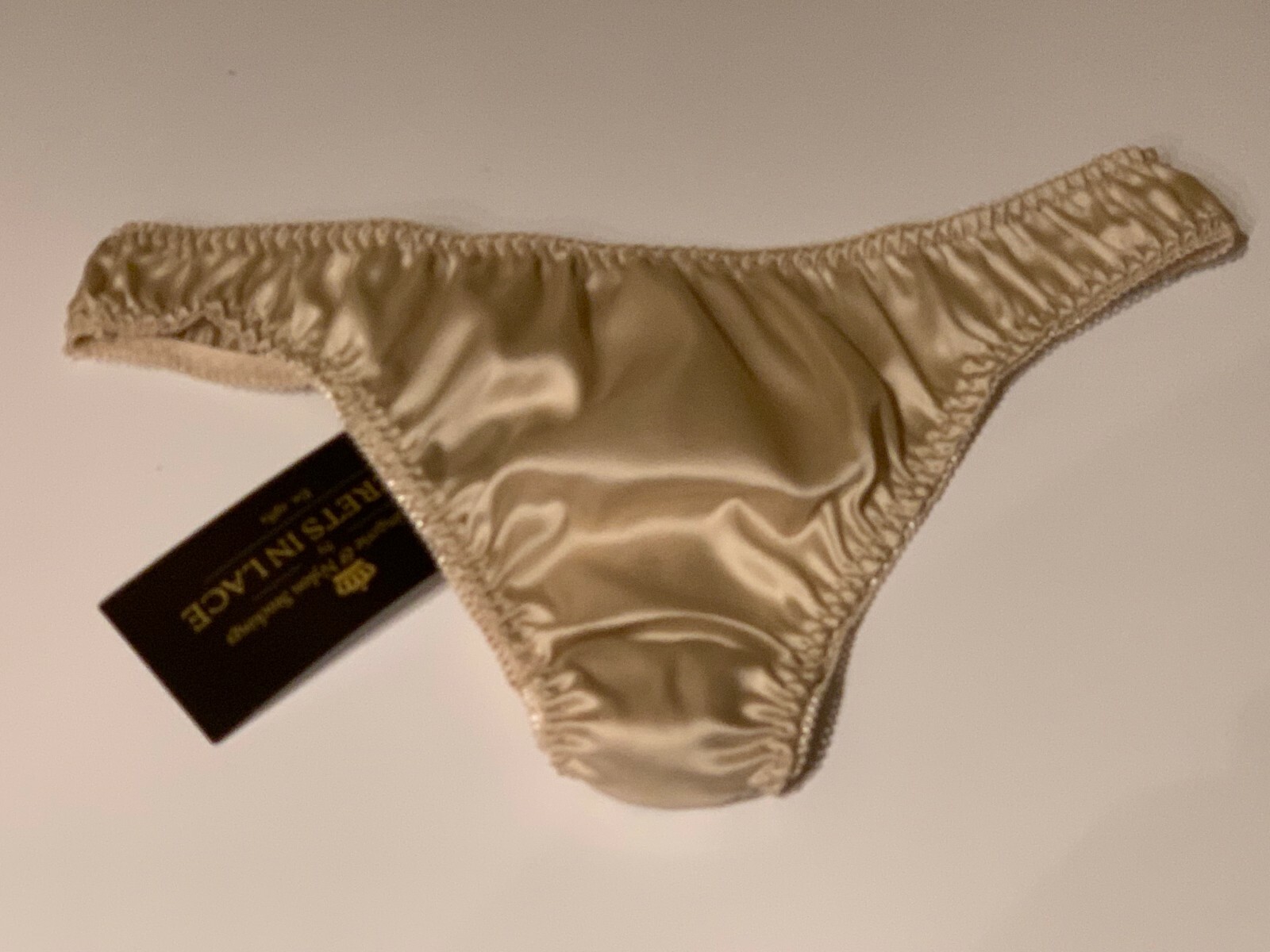 SECRETS IN LACE SIL ~ CHAMPAGNE NUDE ~ SATIN PIN-UP THONG PANTIES SIZE LARGE