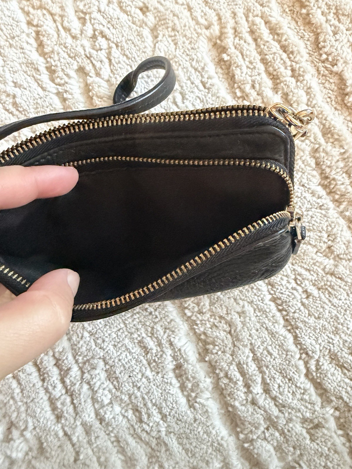 Coach Black Women’s Wristlet Wallet Zip Top Logo Wrist Strap Credit Card