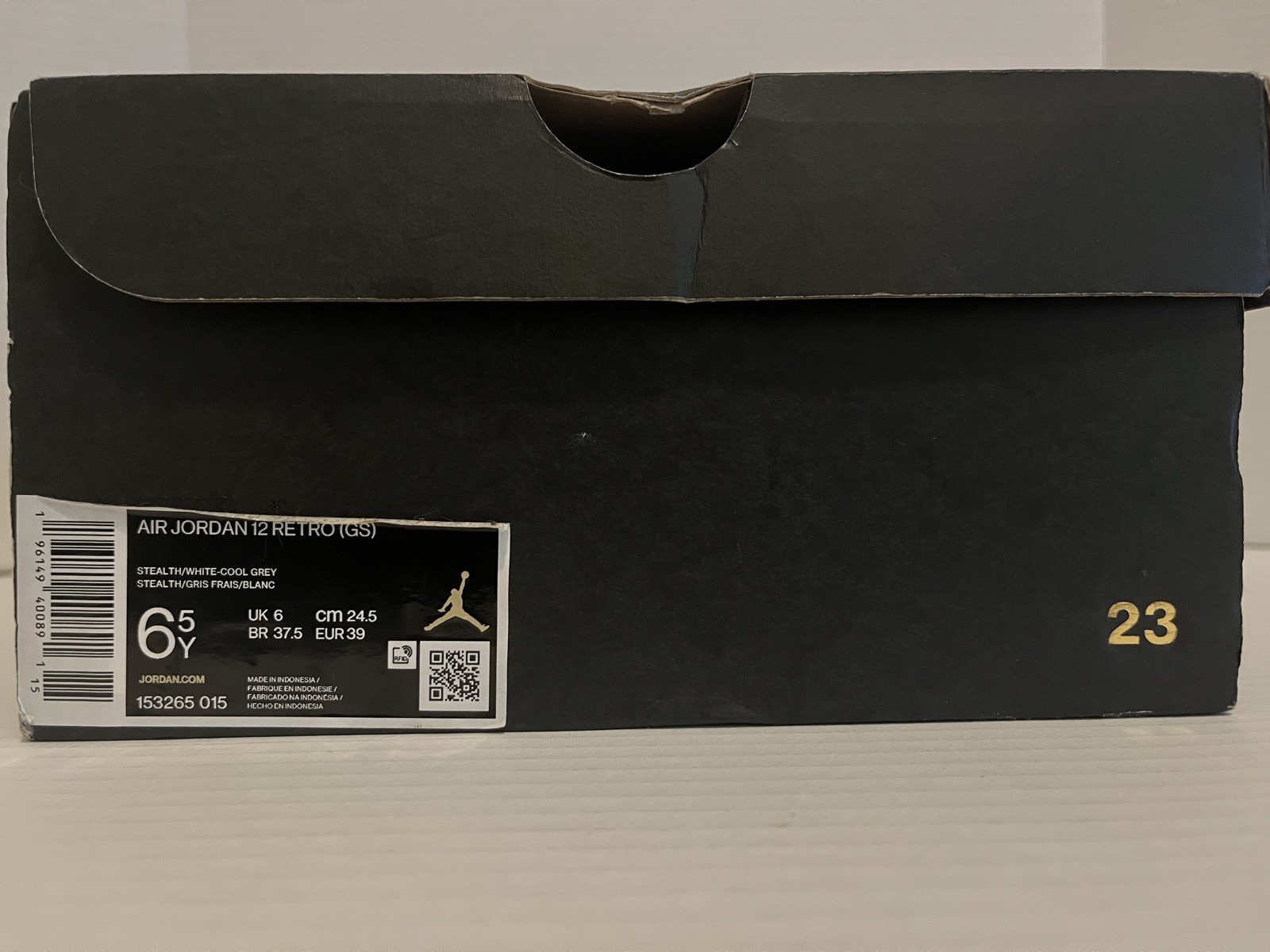 Big Kids Air Jordan Retro 12 -Stealth/White-Cool Grey- SIZE 6.5” 153265 015
