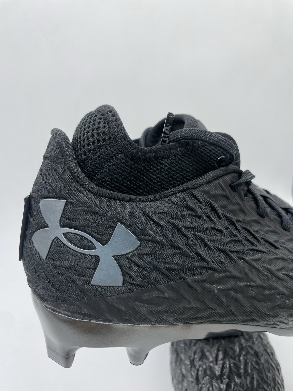 Under Armour Spotlight Clone 4.0 MC “Black” Football Cleats 3027977-001 Size 11