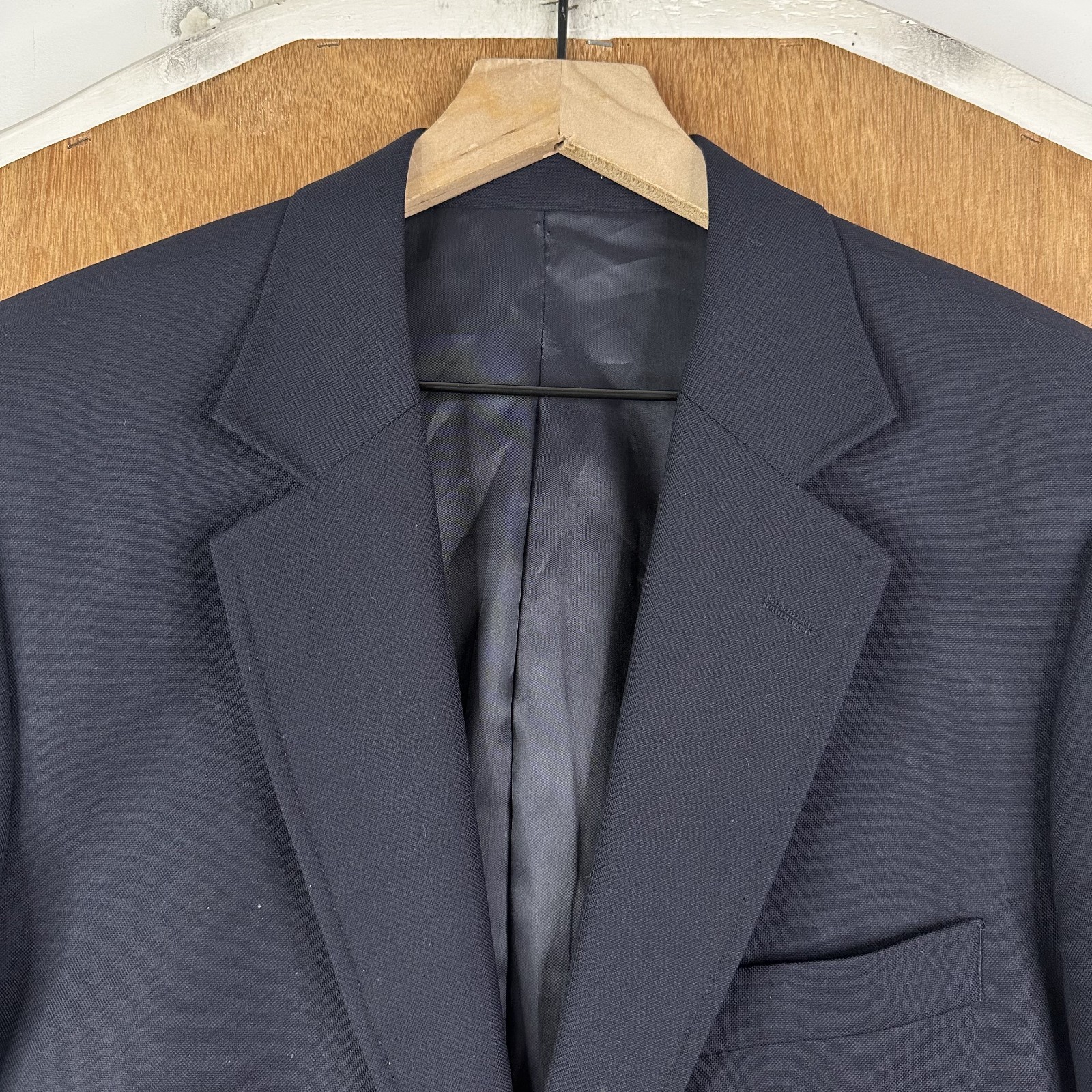 Eddie Bauer Blazer Mens 42R Navy Blue Solid 2 Button 100% Wool Jacket Sport coat