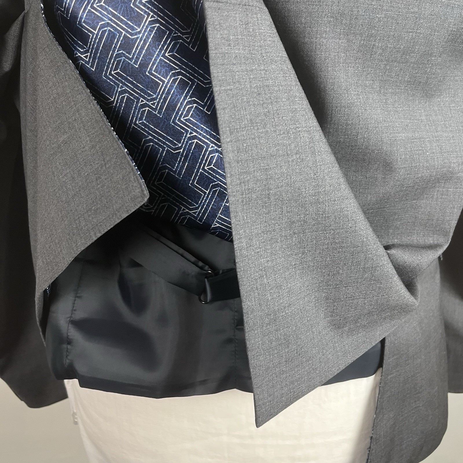 Ted Baker 3 Piece Suit Men’s Dark Grey 50S Jacket 44W 29L Trousers Slim Fit