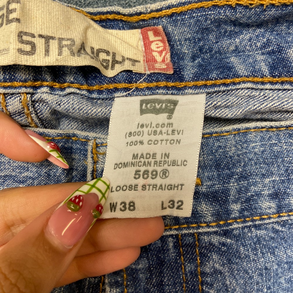 Levi’s 569 Straight Jeans Mens 38×32 Blue Denim Cotton Frayed Hem Relaxed Fit