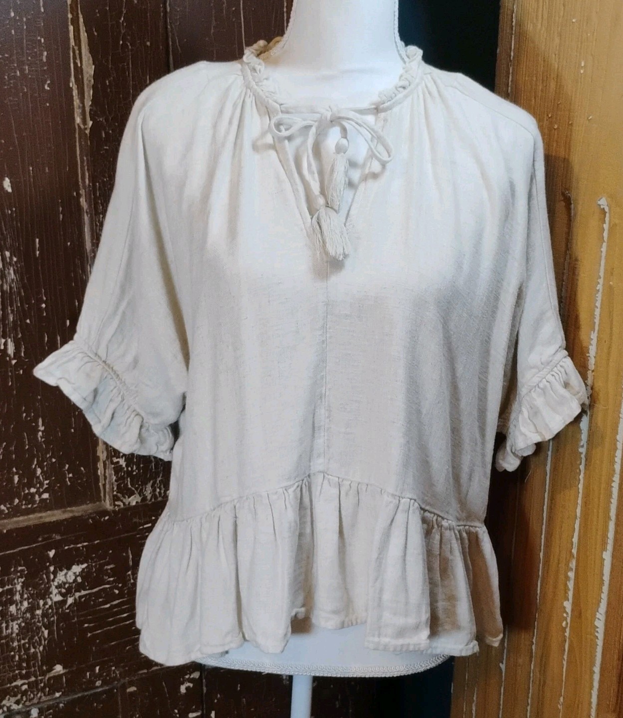 Umgee Beige Linen/Rayon Ruffle Peplum Blouse Oversized Cropped Short Sleeve S