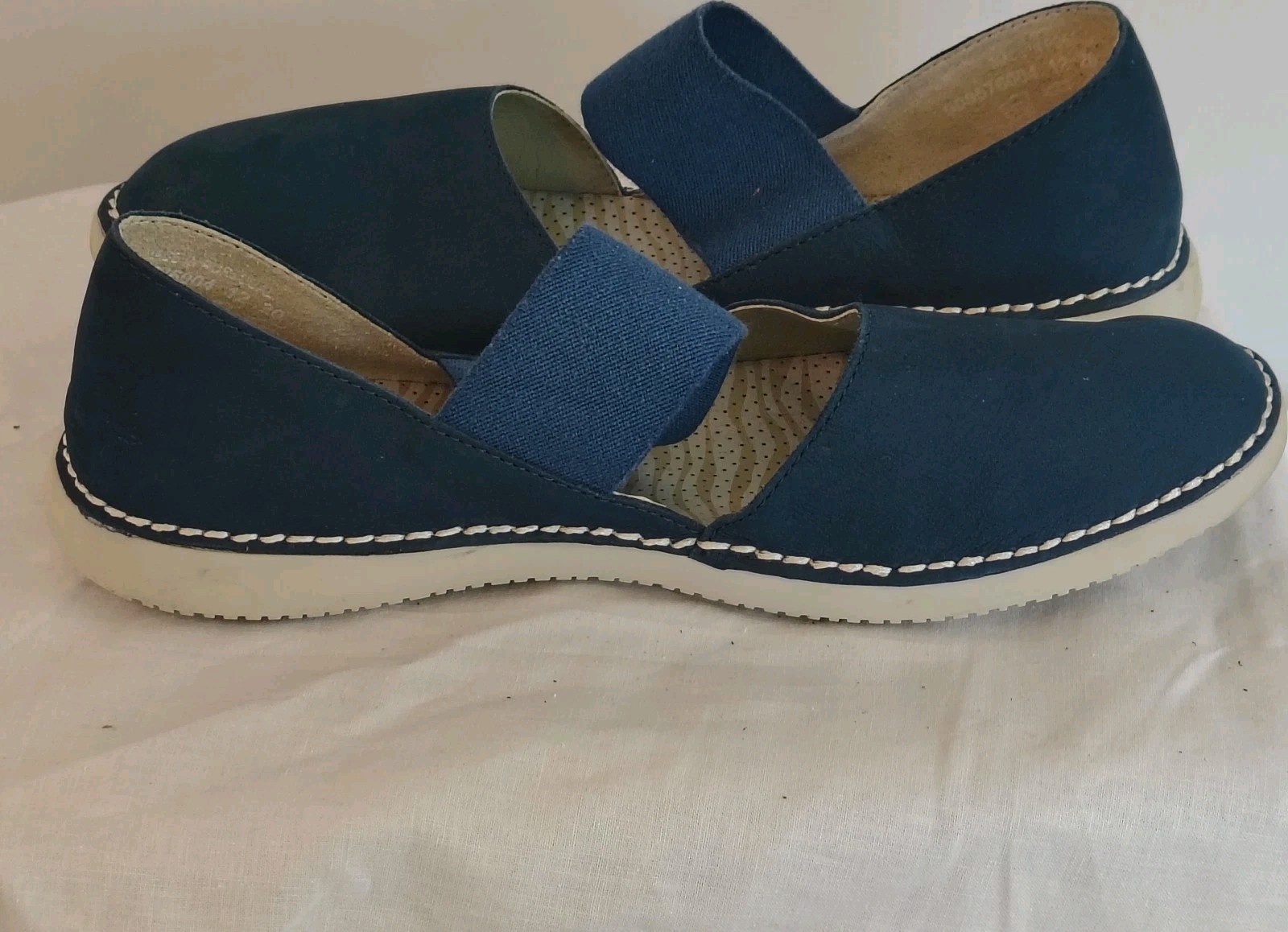 Softinos FLY LONDON Teja Mary Jane Navy Nubuck Leather Flats EU 40 / US 9-9.5