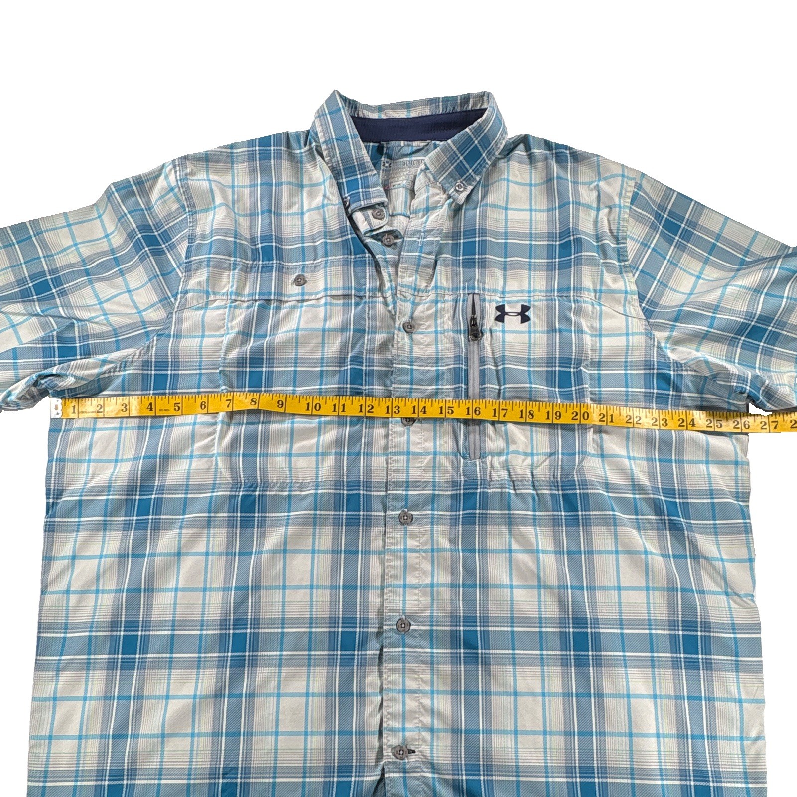 Under Armour HeatGear Mens XL Blue/White Plaid SS Button Up Loose Pockets 50