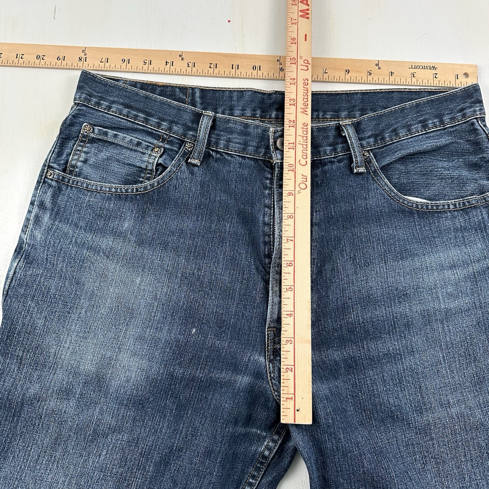 Y2K Levis 550 Relaxed Straight Jeans Fits 36×34 Distressed Blue Dark 100% Cotton