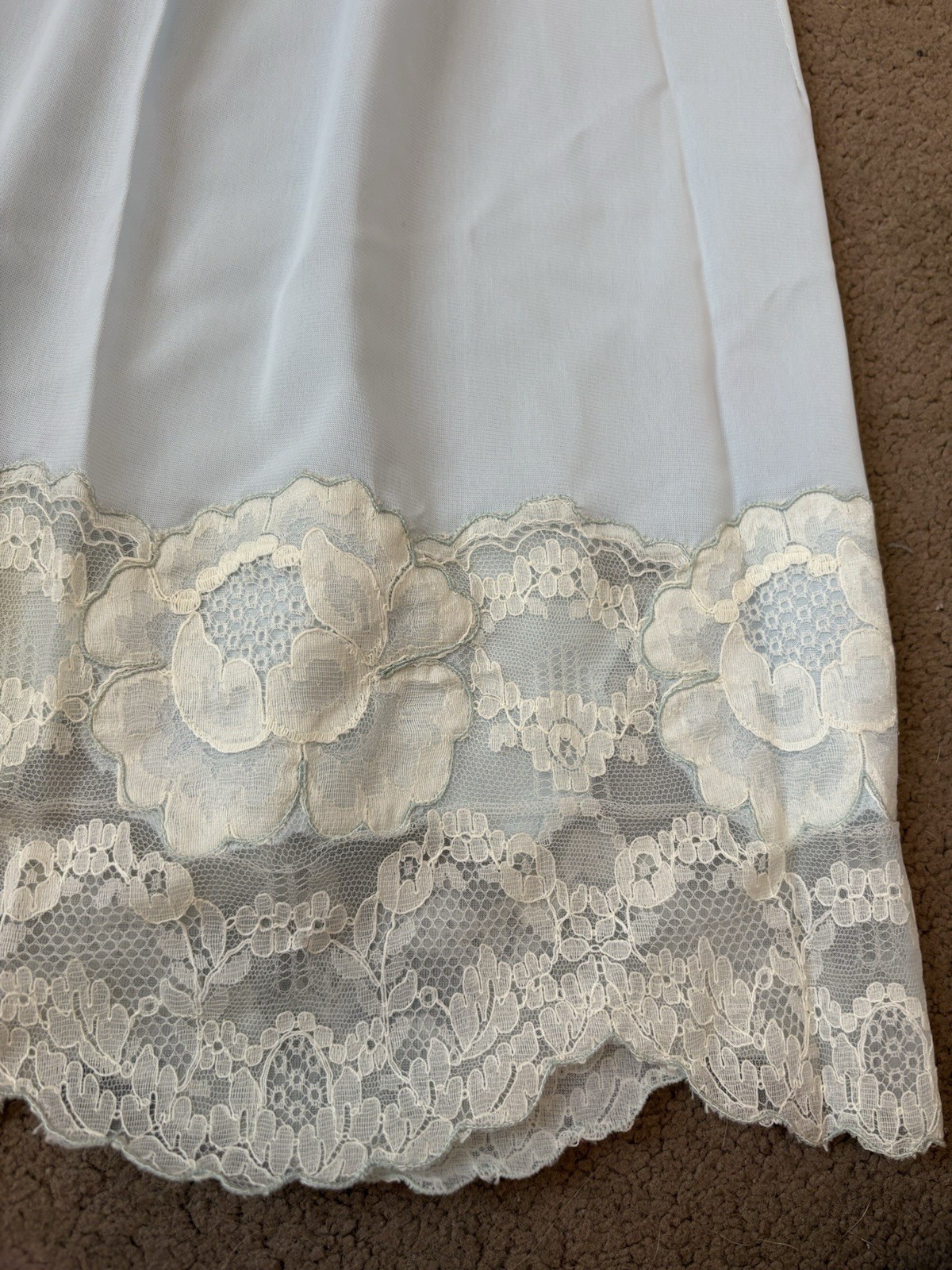 Vintage saramae lingerie 696 Light blue slip Lace Trim Slit Has Stain Sz Medium