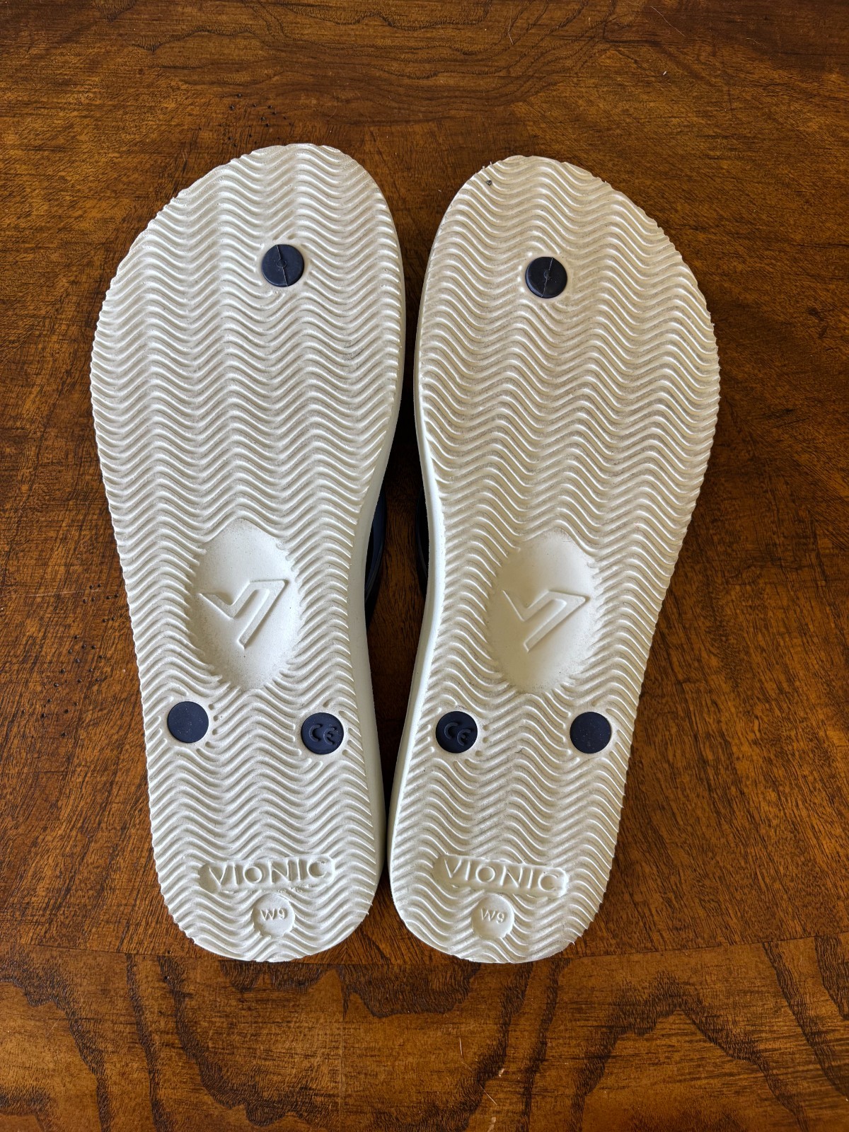 Womens Vionic Beach Noosa Flip Flops – Blue and White – Blue Bow – Size 9