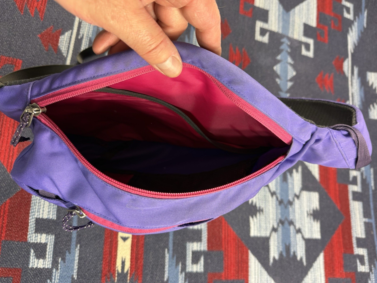 Patagonia Atom Sling 8L Women Bag Outdoor Purple Violet Rare Color Carry On Pack