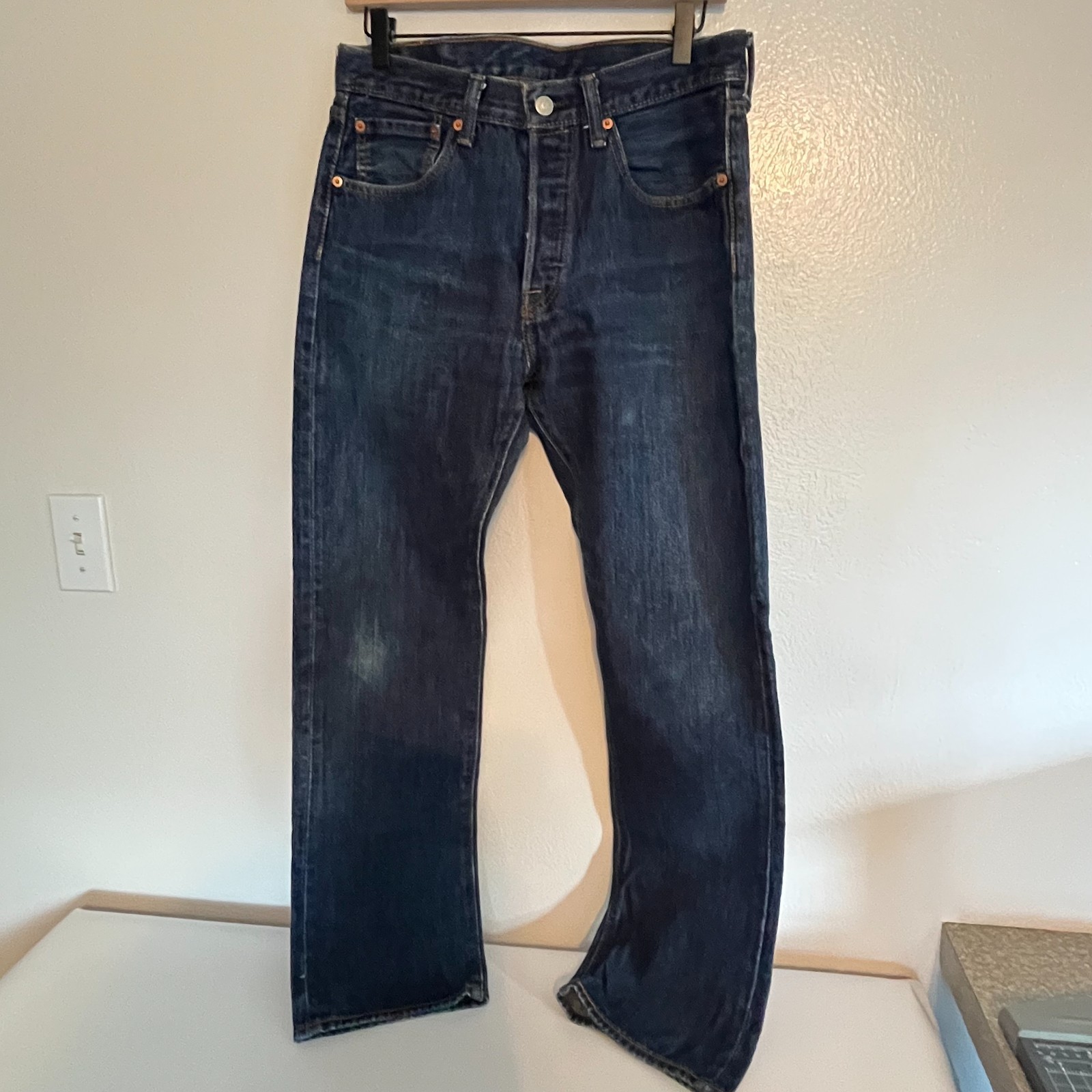 Levi’s Men’s 501 Jeans 31W x30L (Actual 30Wx29L) Button Fly Dark Blue Straight