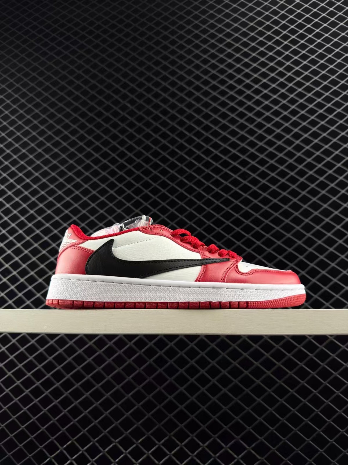 DM7866-101 Hot Seller Travis Scott x Air Jordan 1 Retro White Red