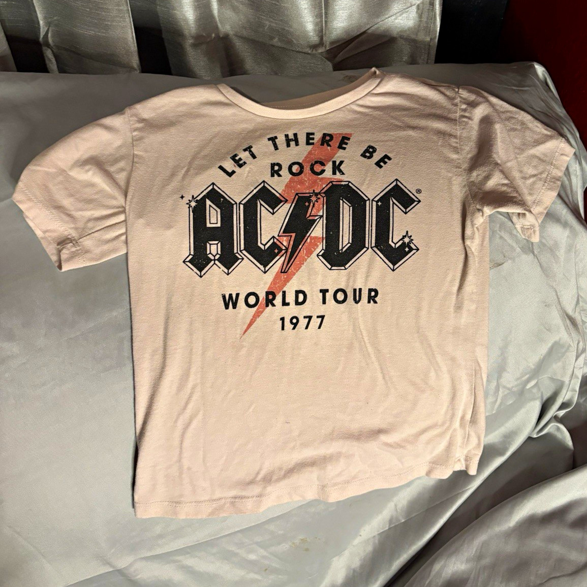 AC/DC Let There Be Rock World Tour 1977 Graphic Tee Pink Crew Neck Men XS