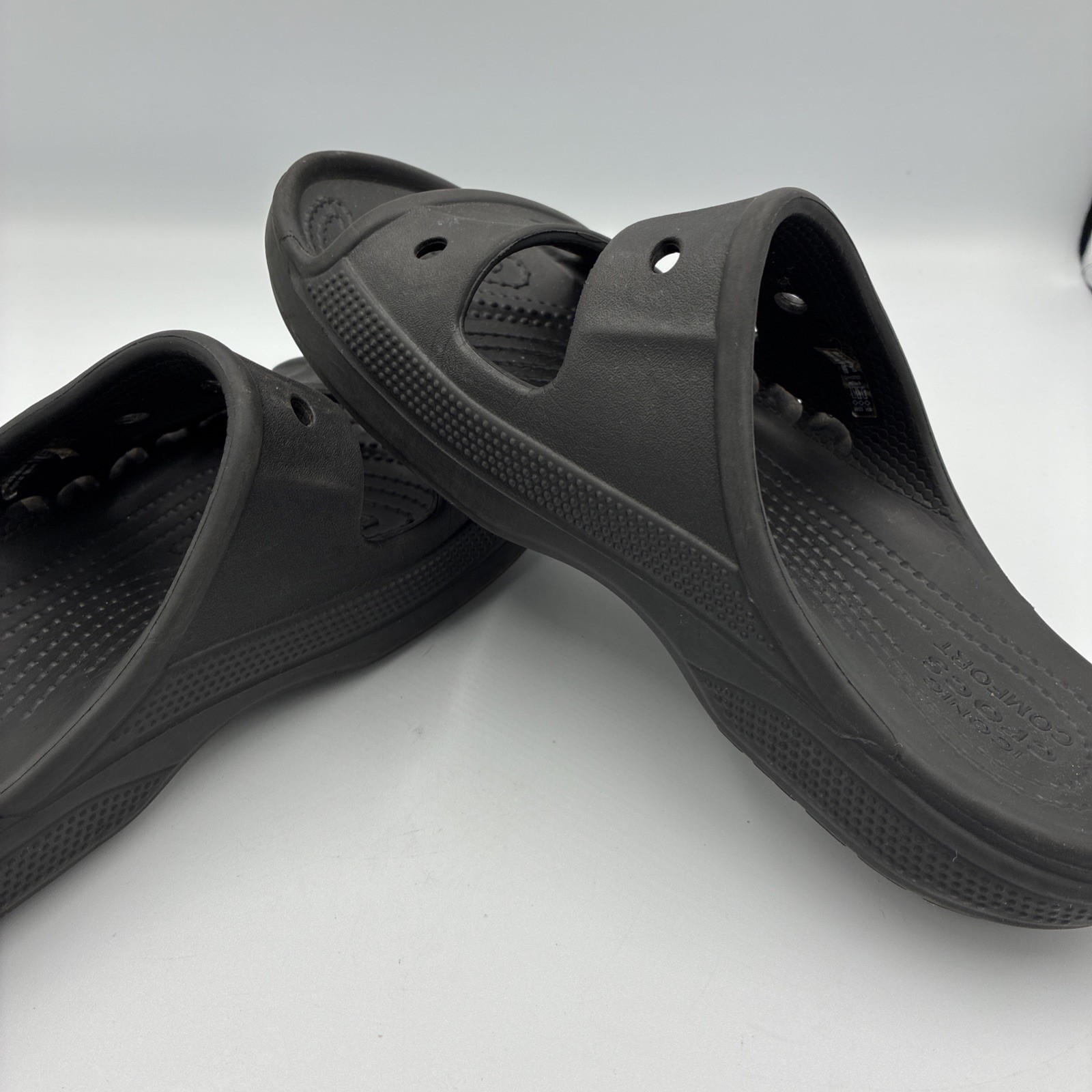 Crocs Baya Slide Sandals Unisex M7 W9 Black Comfort Double Strap Slip On EUC