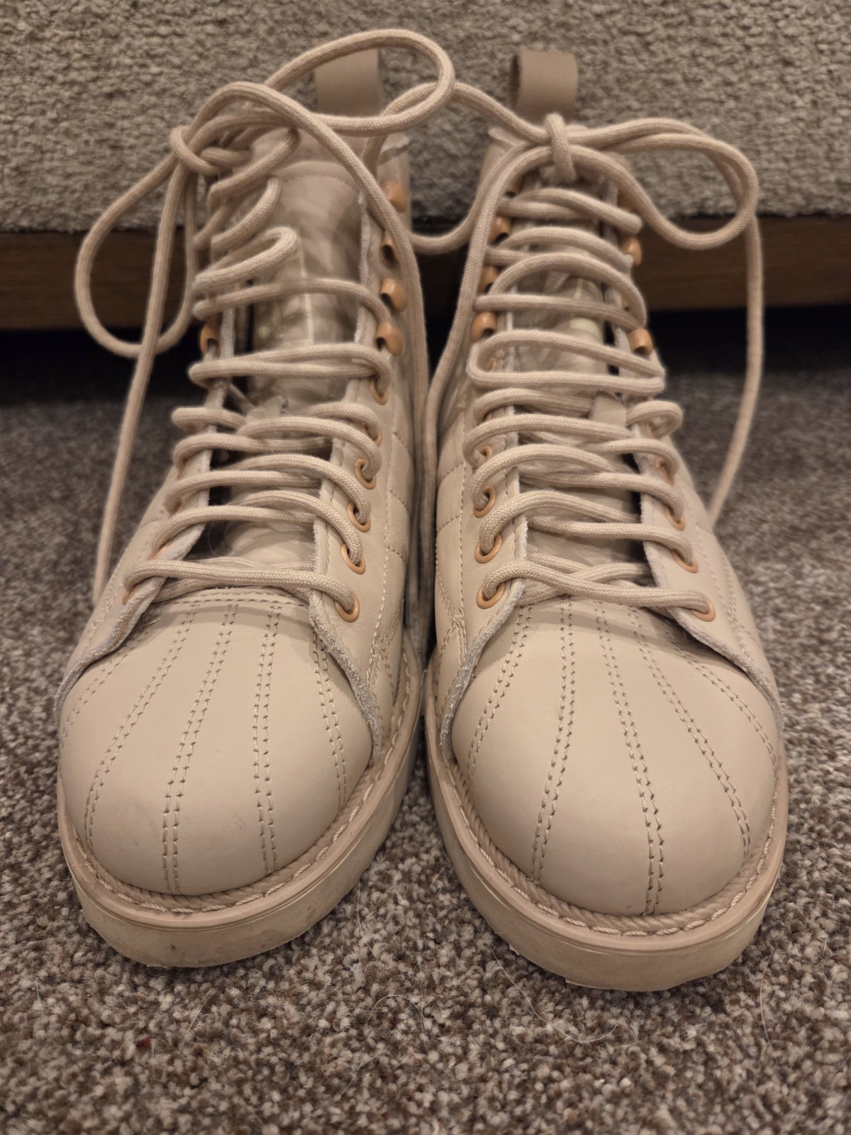 Adidas Superstar FZ3837 Boots Womens US 6.5 Pale Nude Leather Fleece Lined Ankle