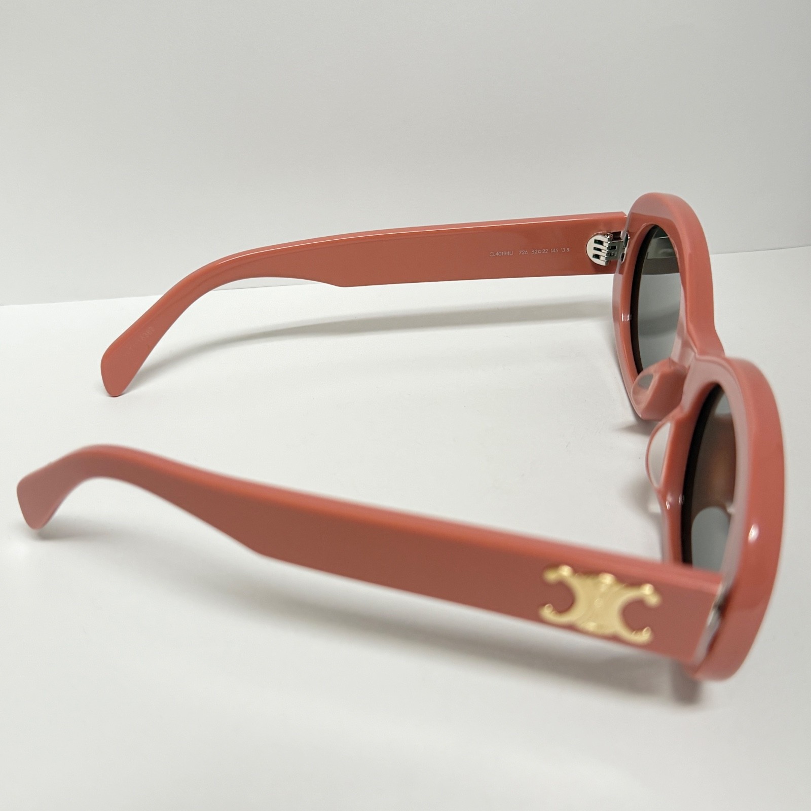 CELINE Triomphe 01 Oval Acetate Sunglasses in Powder Rose CL40194U