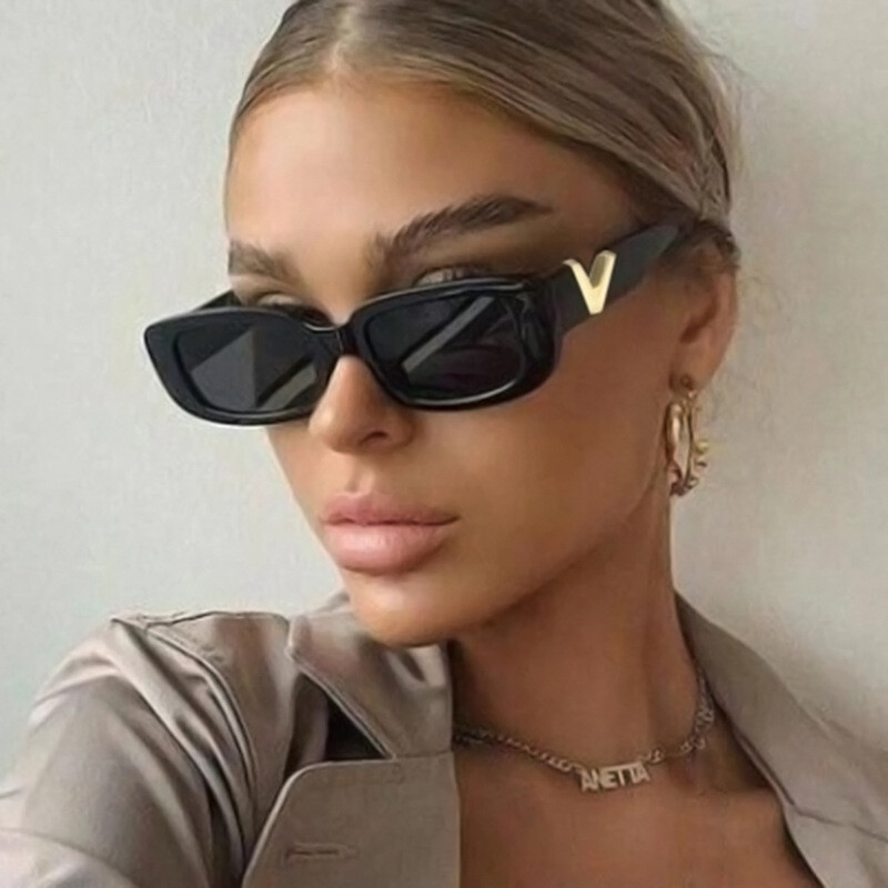 Small Rectangle Sunglasses for Women Men Vintage Trendy Rectangular Sunglasses
