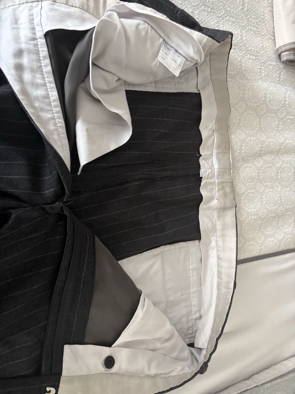 Brioni Suit 46L 40×30 Charcoal Gray Pinstripe Wool Suit