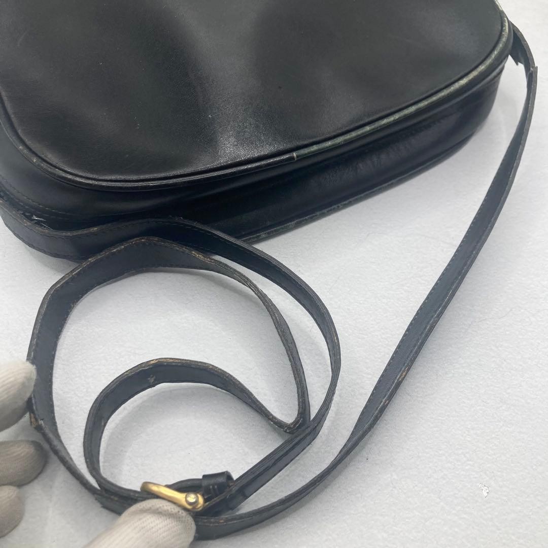 CELINE Shoulder Bag Leather Black Gold hardware Horse Carriage Condition Used
