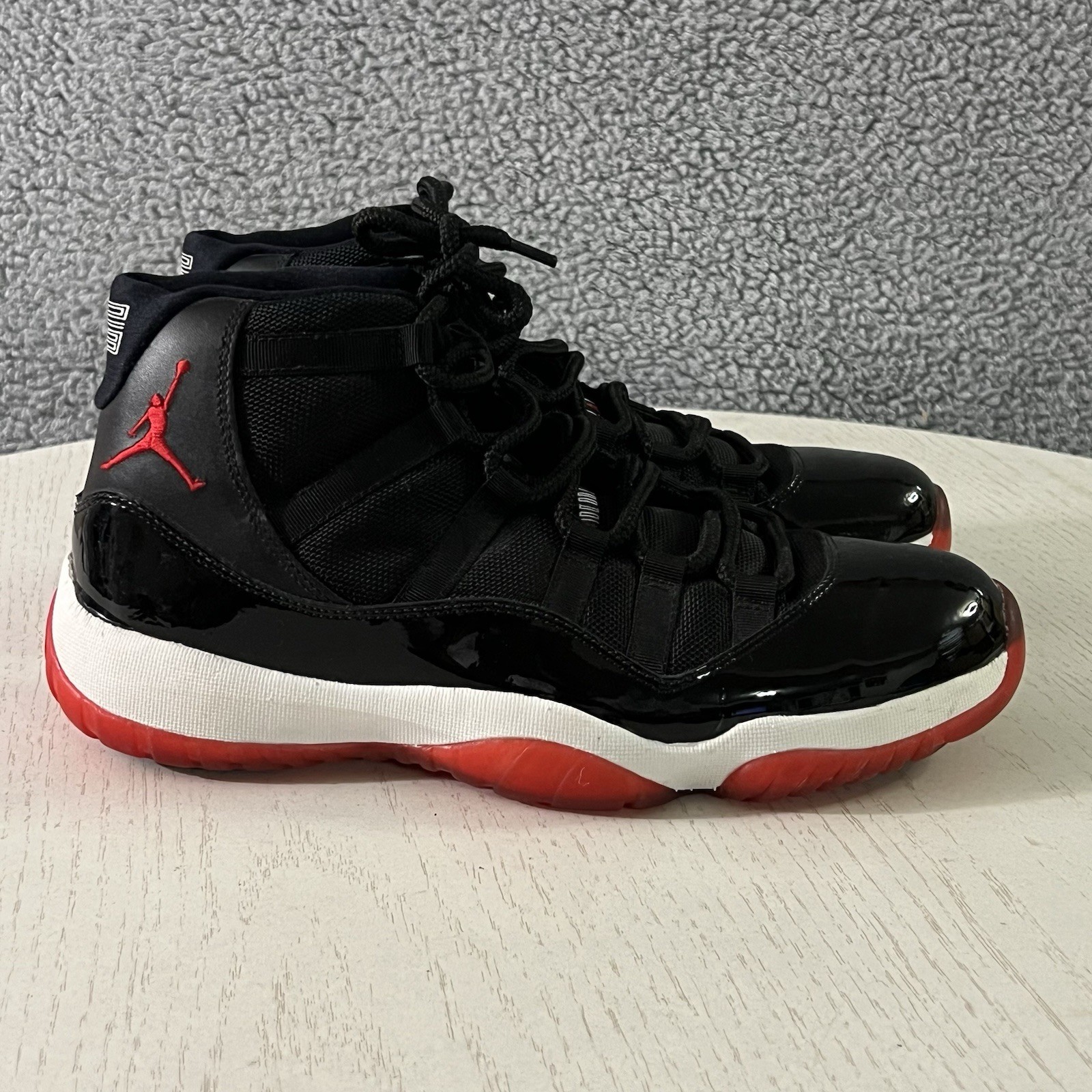 Air Jordan 11 Retro Bred 2012 Playoff Shoes Mens 10 Black Red Sneaker 378037-010