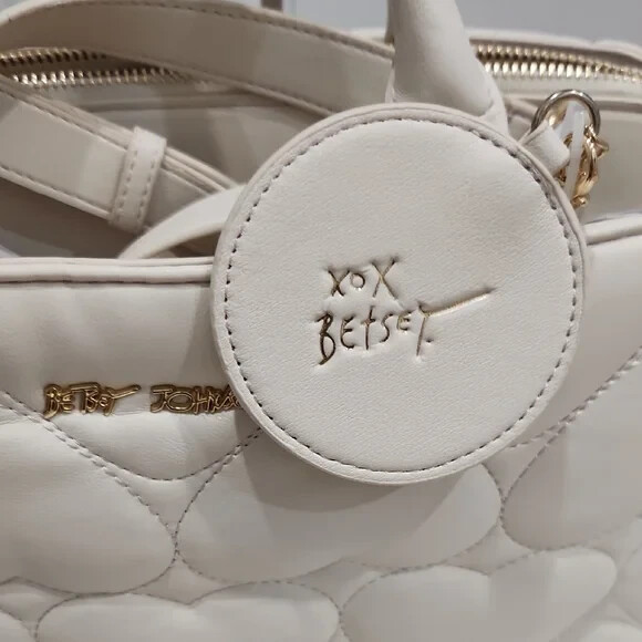 NEW Betsey Johnson XO Delta Large Handbag + Crossbody Strap in Chalk NWT $108