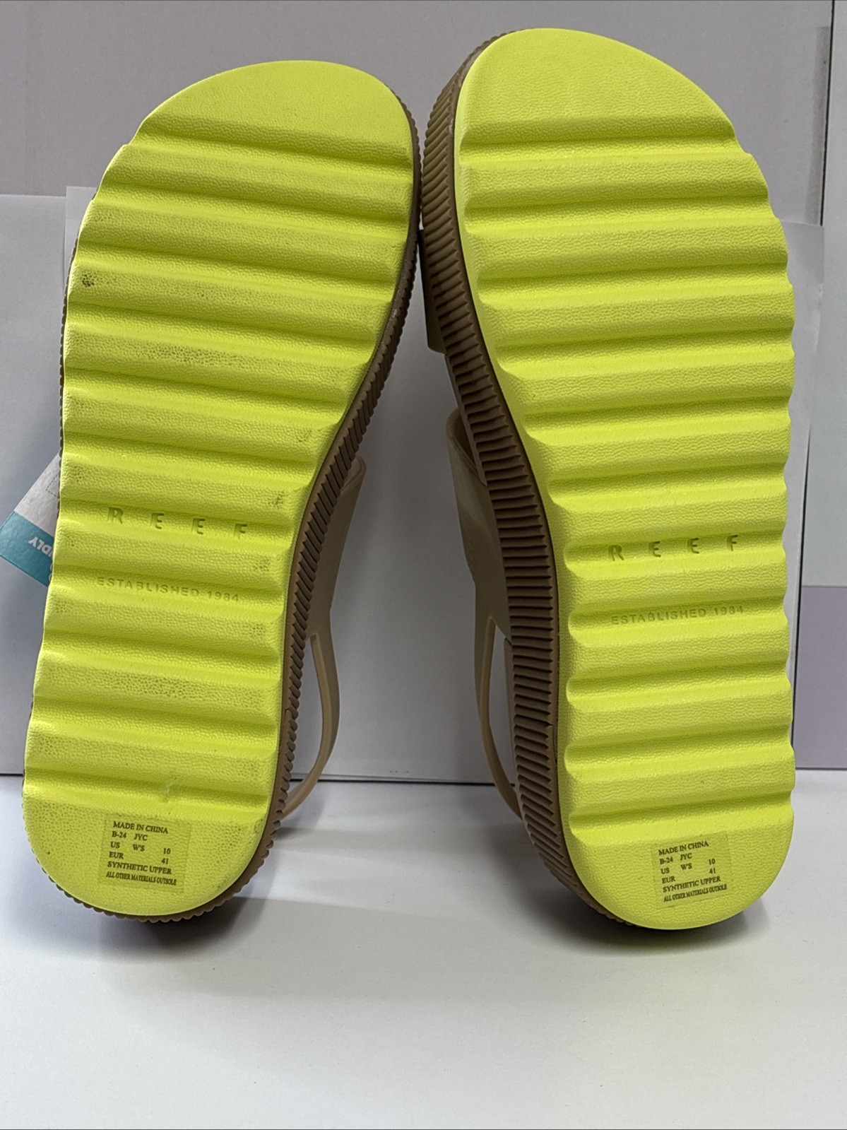 Reef Water Vista Higher Platform Women’s Sandals~Size 10 ~ Sand Lime ~ NO BOX