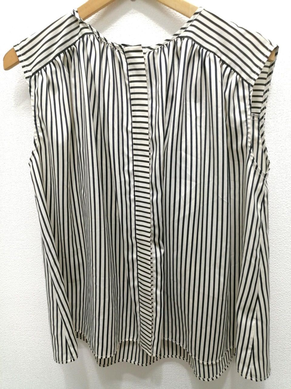 ROSSO North Ribbed Blouse With Cape Collar BEG BLK Stripe F Used