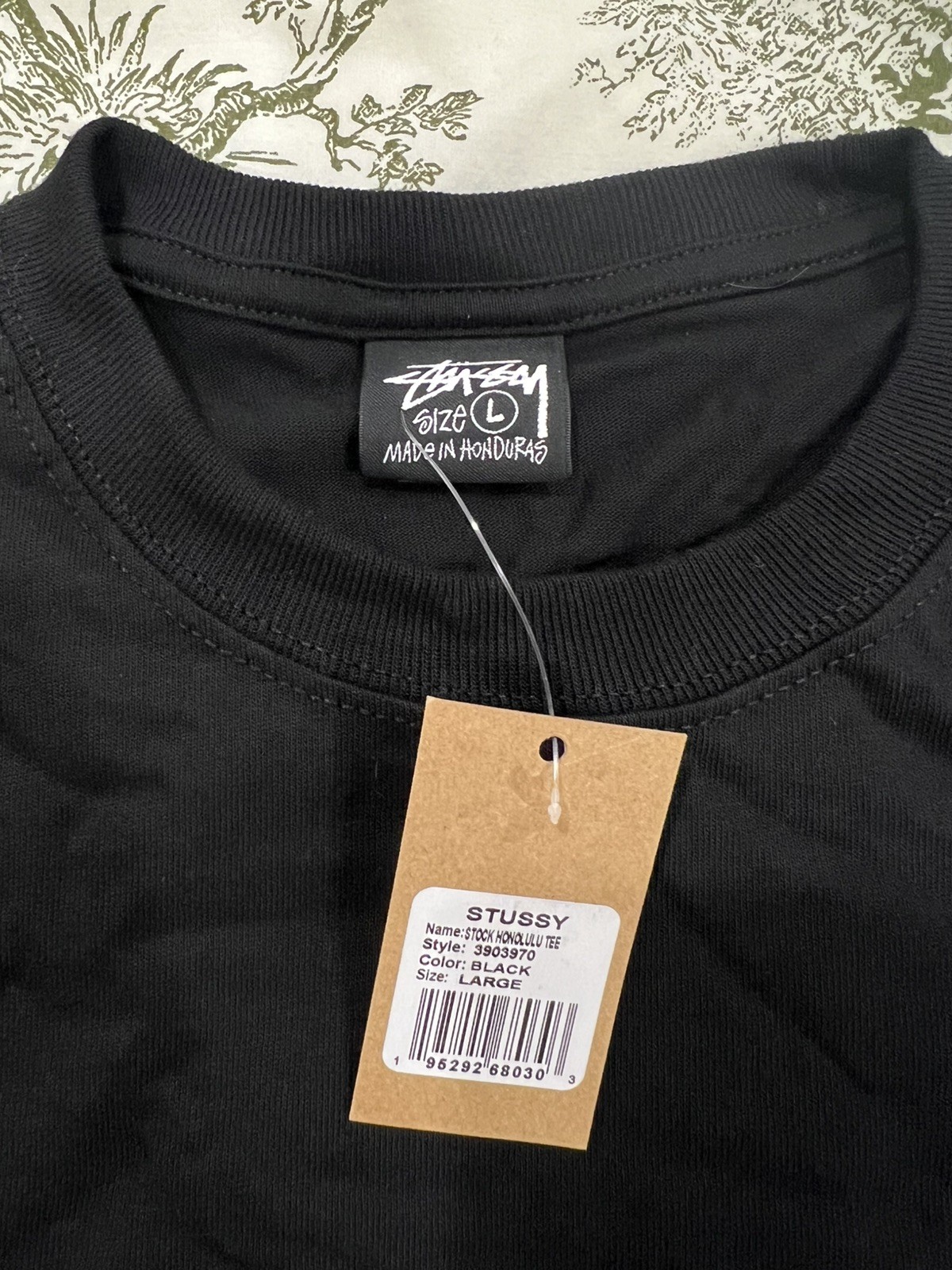 STUSSY HONOLULU CHAPTER EXCLUSIVE T-SHIRT BLACK SIZE X-LARGE *BRAND NEW!