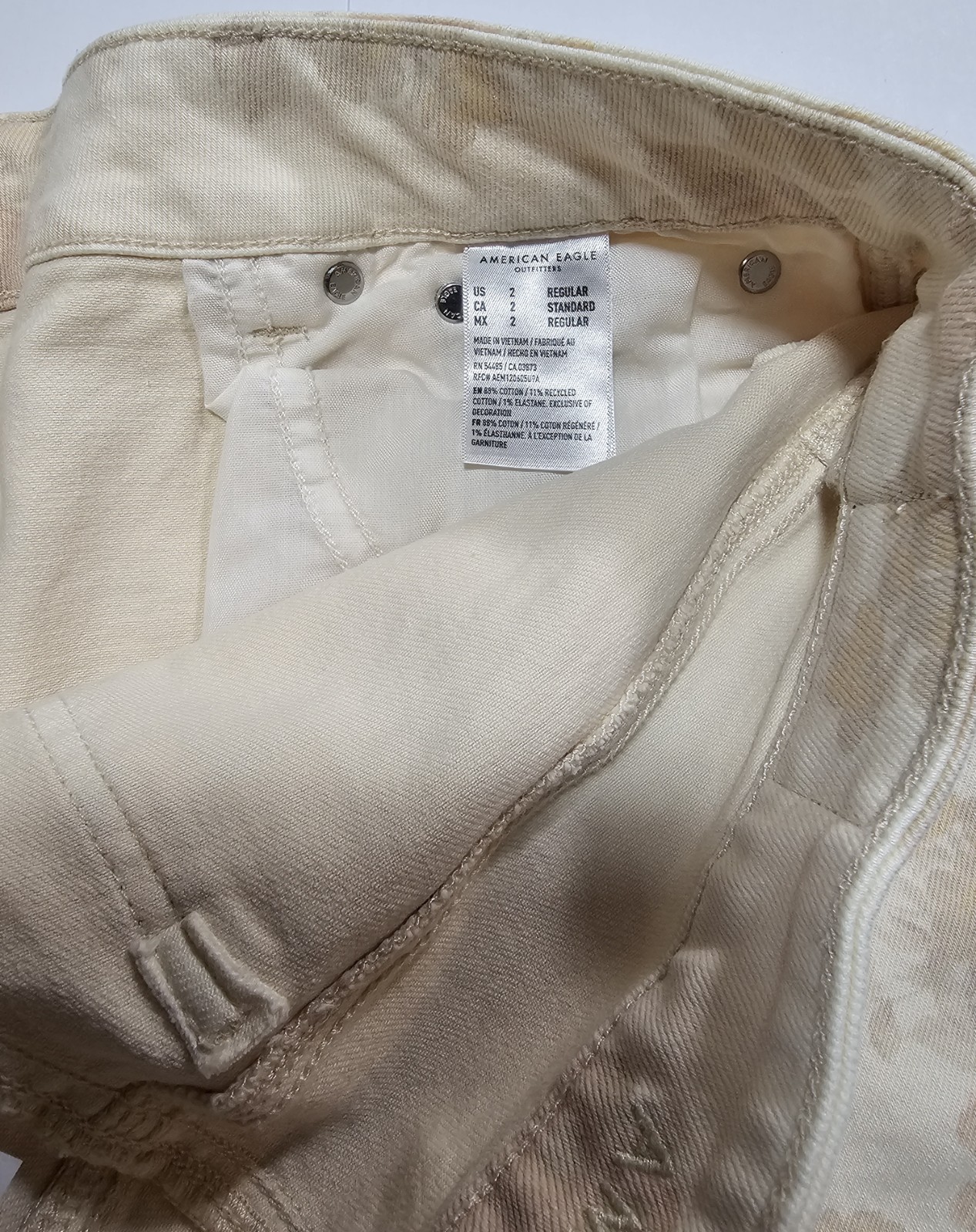 American Eagle AE Low-Rise Floral Flare Jeans Size 2