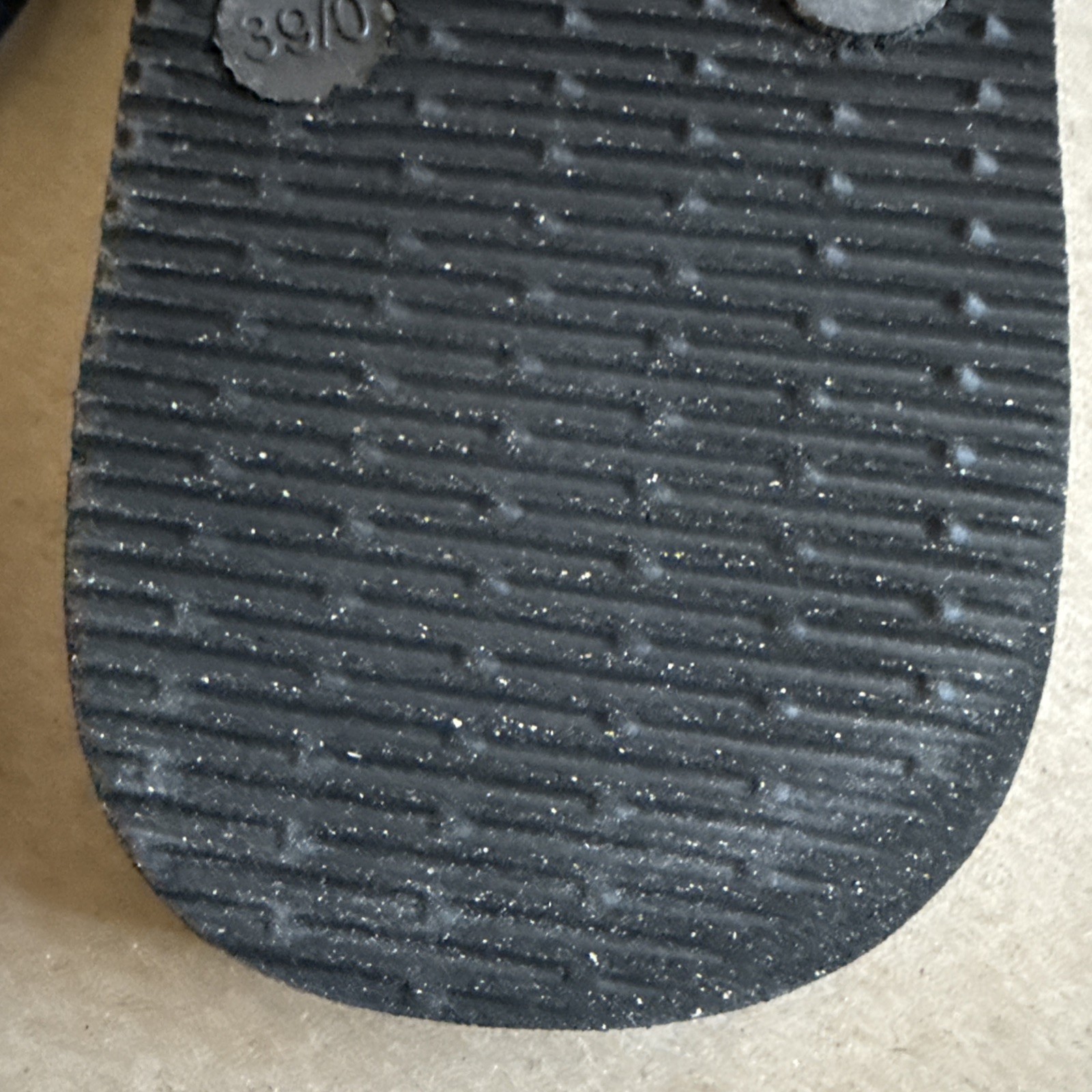 Havaianas Slim Black Classic Flip Flops 39/40 – Preowned Excellent Very Clean