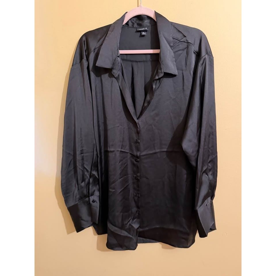 Torrid Womens Black Satin Long Sleeve Button Down Blouse Shirt Plus Size 3 3X