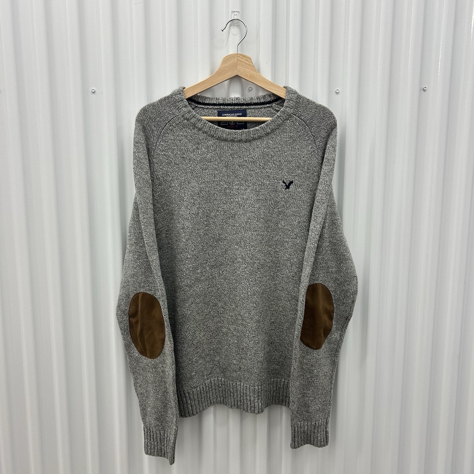 F/W 2013 American Eagle Casual Knit Grey Sweater with Elbow Patches Size L