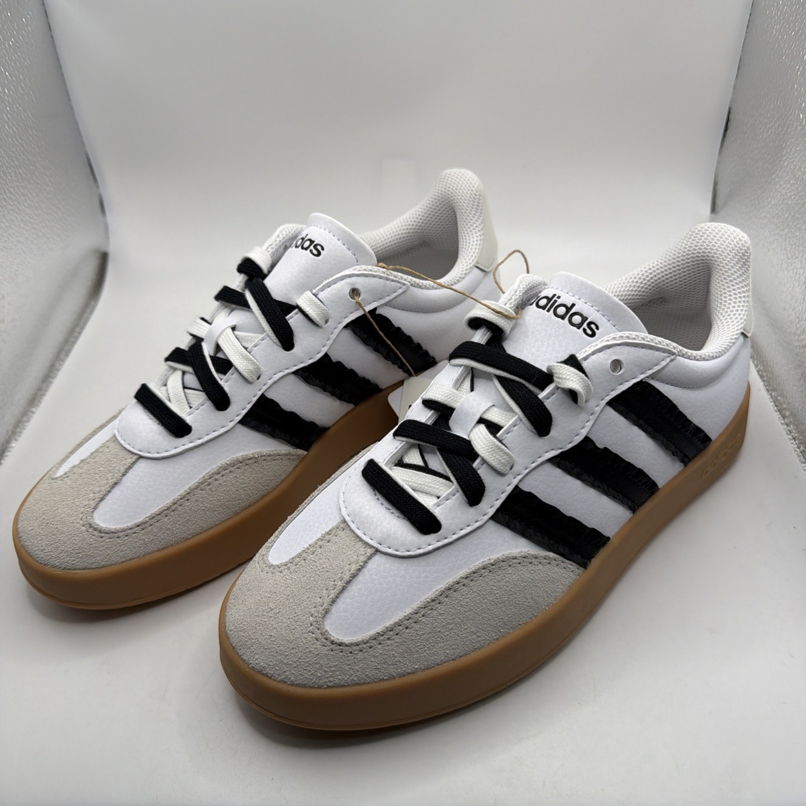 Adidas White Black Gum Sole Low Top Striped Athletic Sneakers Casual. Size 8.5