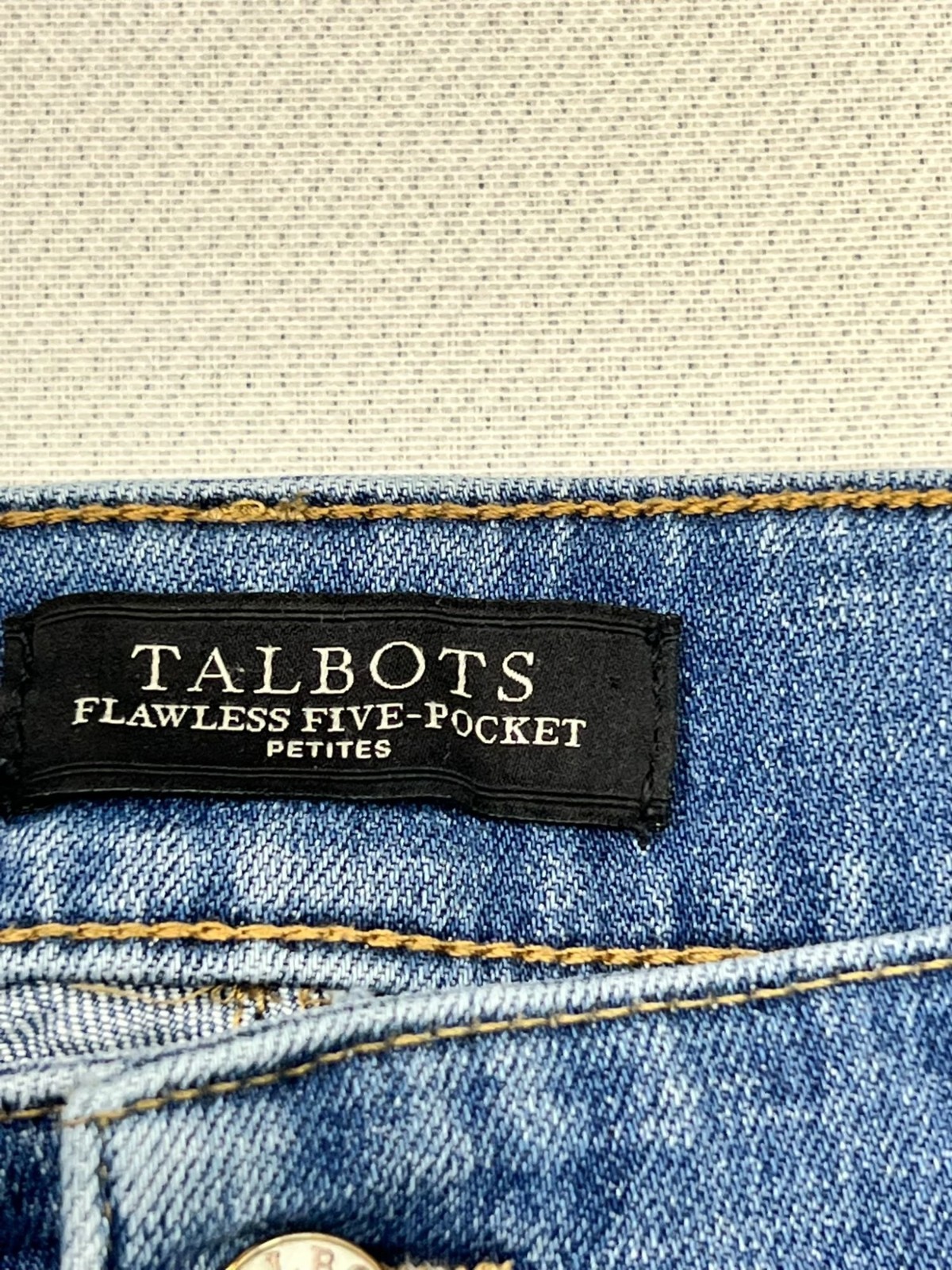Talbots Womens Flawless Five-Pocket Boyfriend Jeans Stretch Denim Size 6P Blue