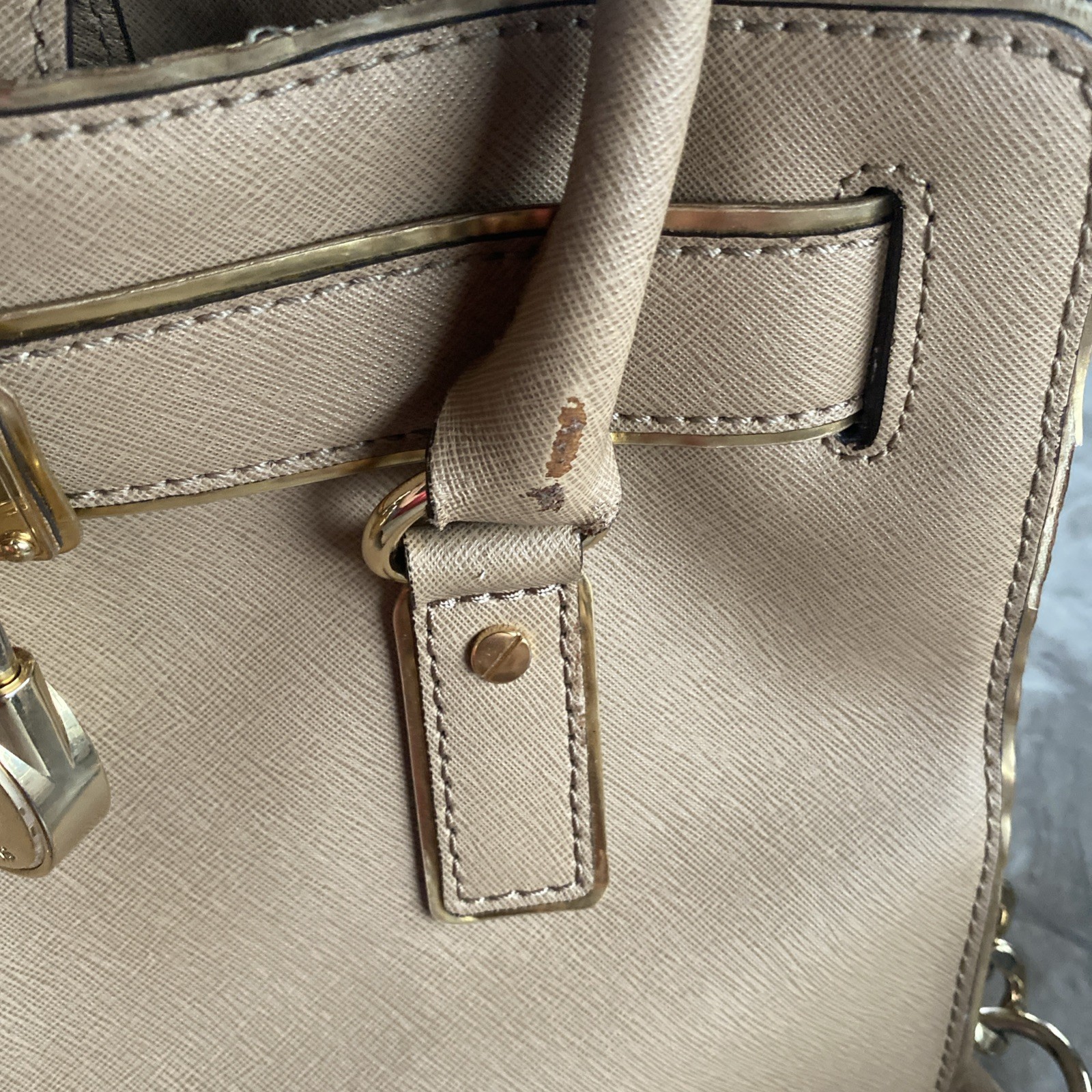 MICHAEL KORS Hamilton Medium Lock and Key Leather Bag Satchel/Shoulder Bag Brown