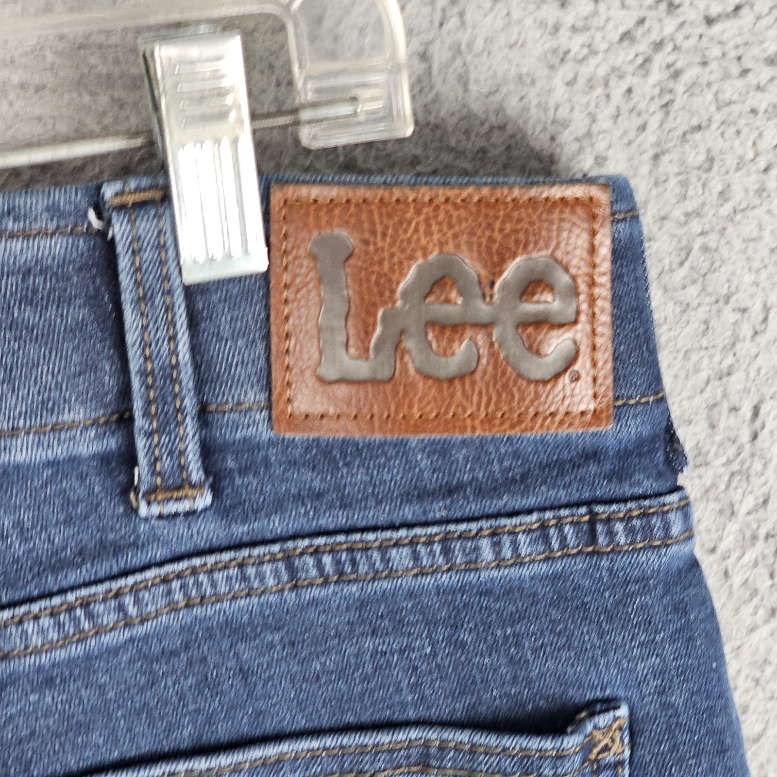Lee Extreme Motion MVP Jeans Mens 34×30 Faded Straight Fit Tapered Leg Waistband