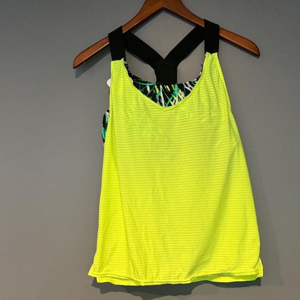 ZeroXposur Women’s Neon Yellow Tank Top