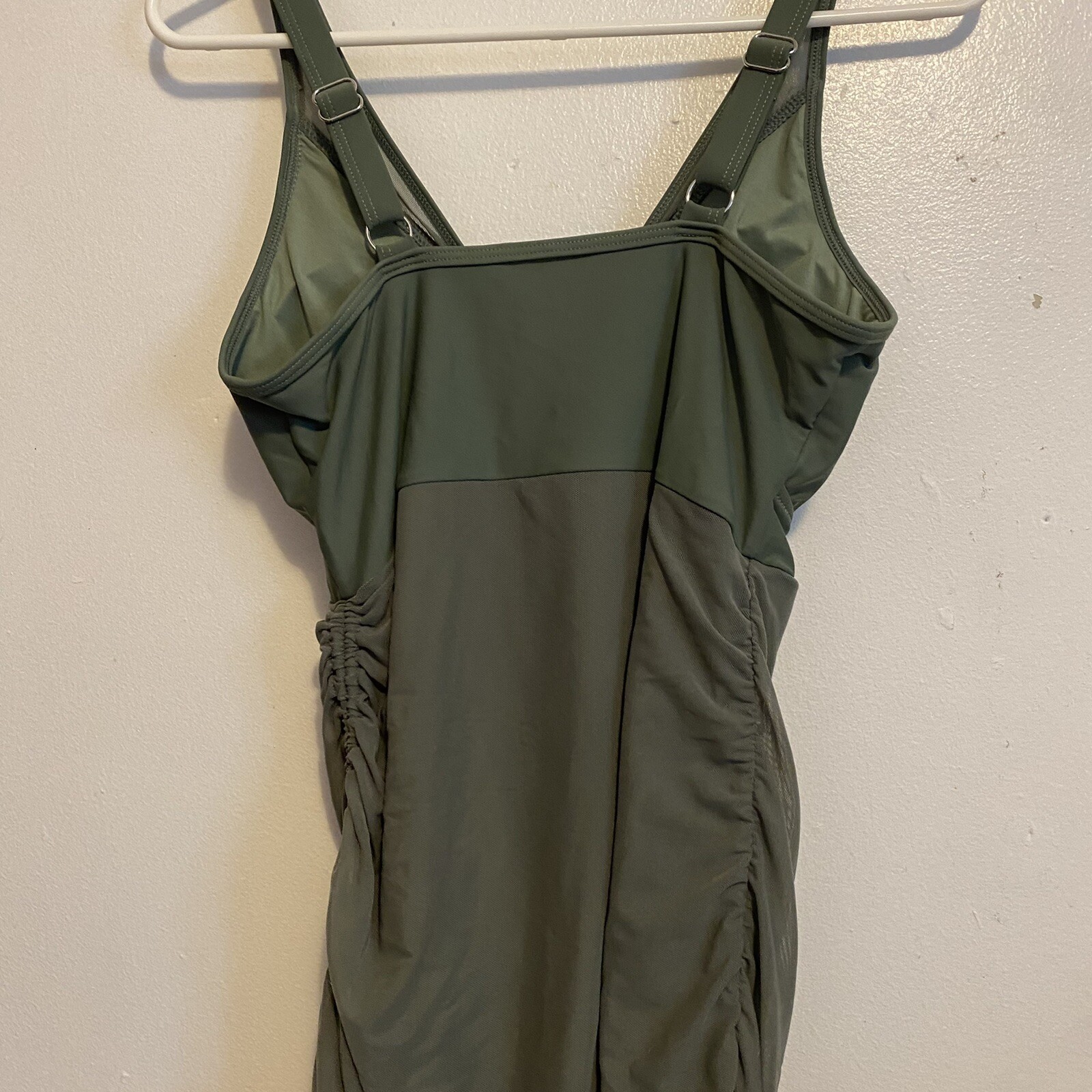 Blooming Jelly Green Swimsuit One Piece Size Large New