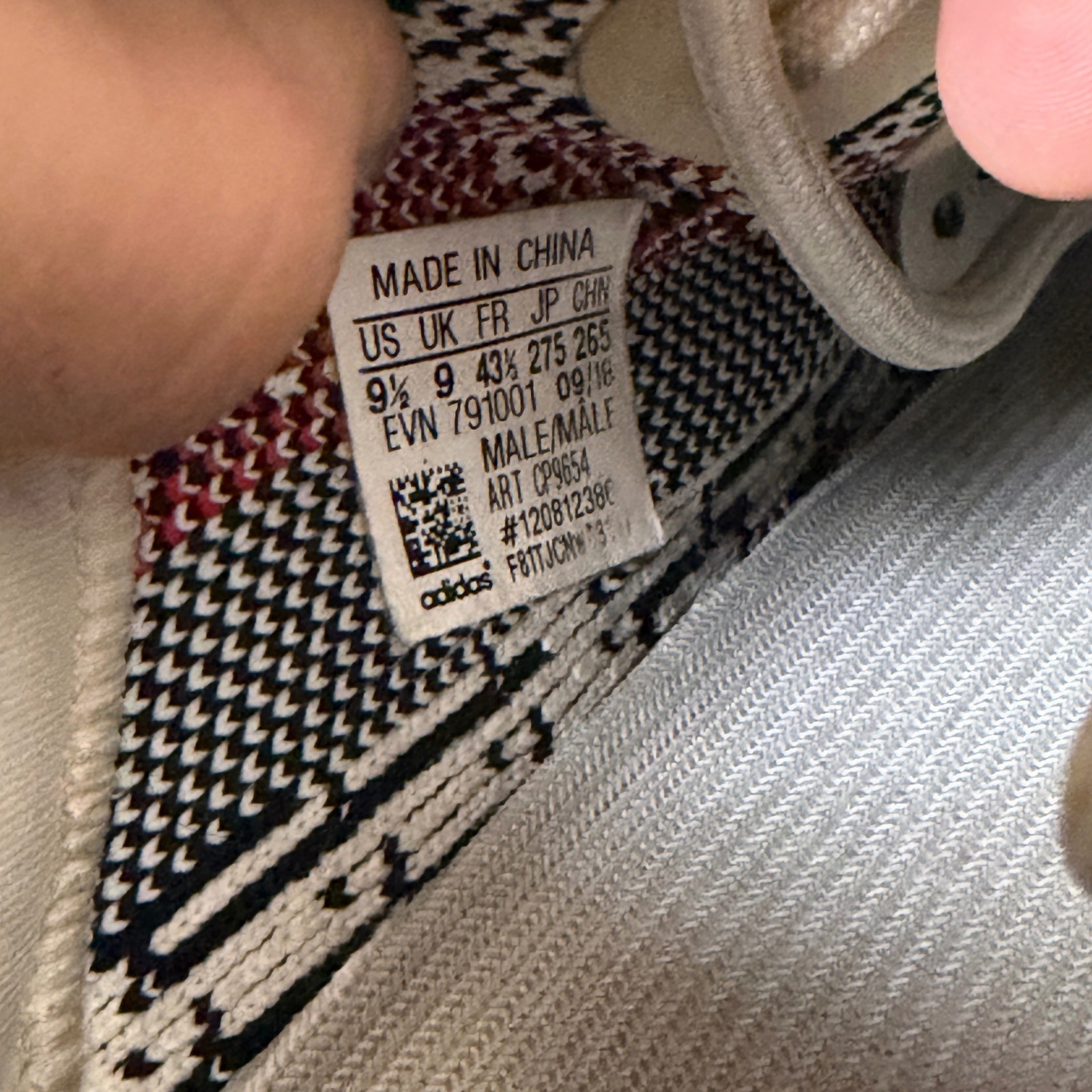 Adidas Yeezy Boost 350 V2 Zebra White Black Red CP9654 Mens 9.5