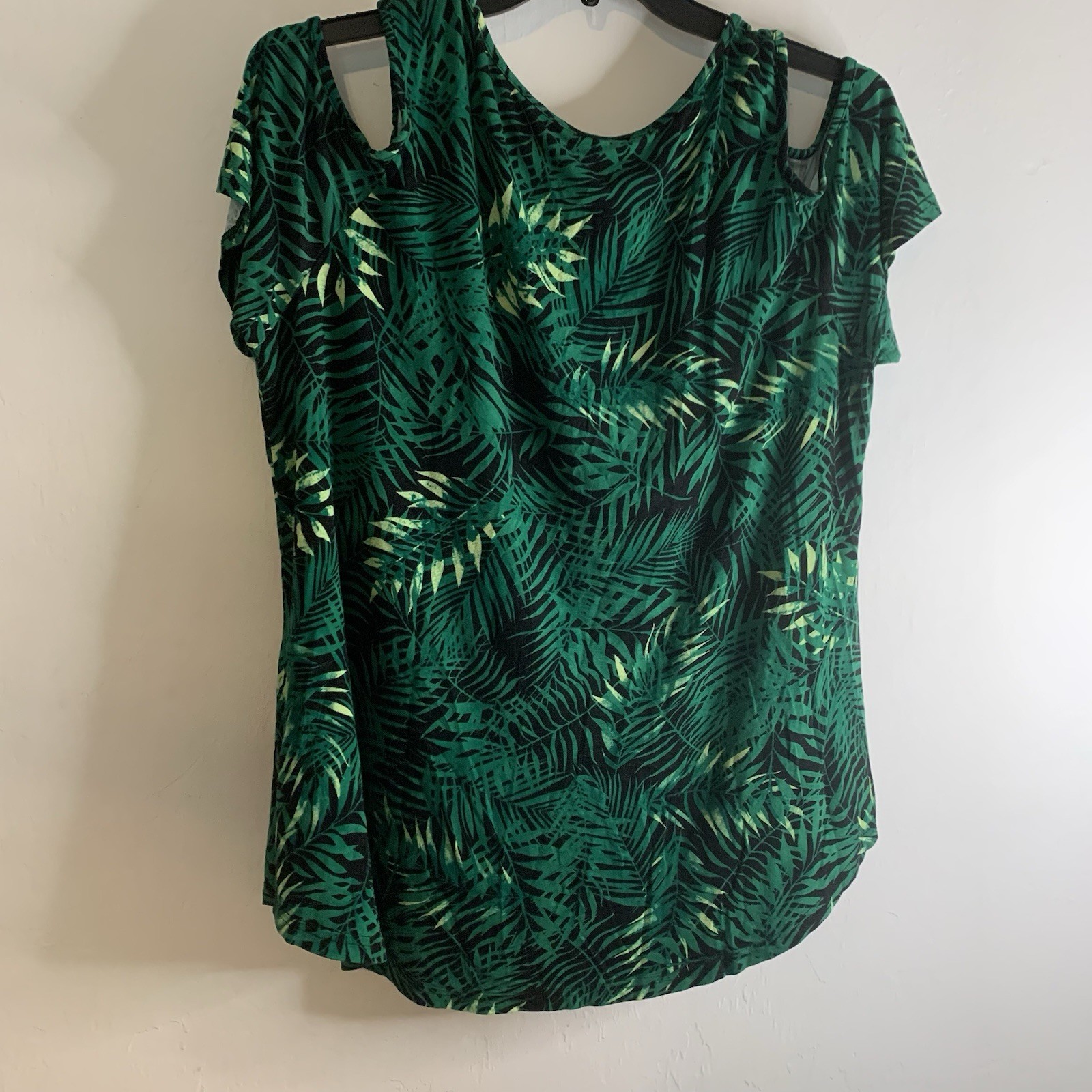 Cathy Palm Tropical Palm V Neck Womens 2XL Flowy Stretch Sleeve Cut Outs Top