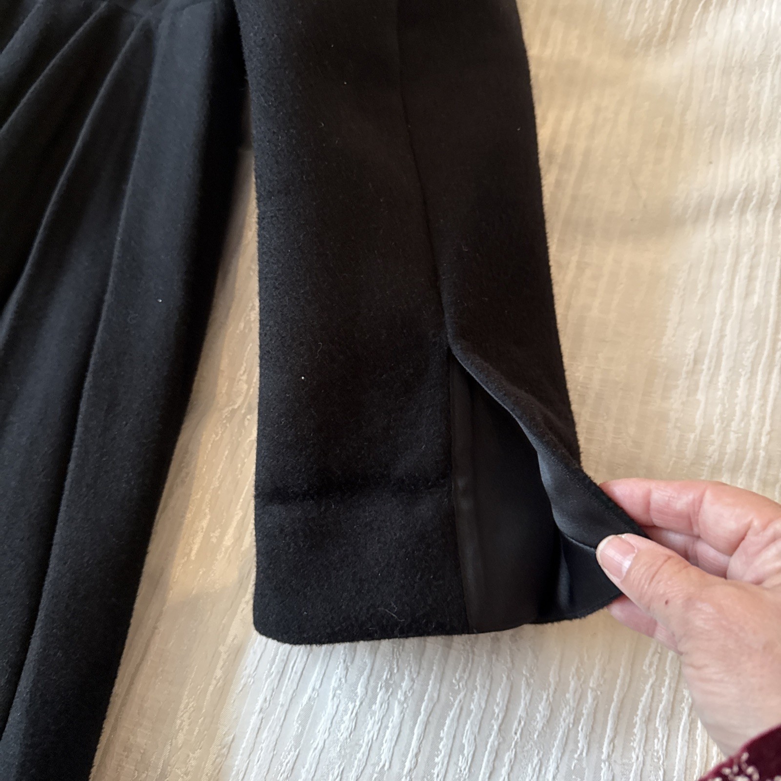 Black Coat, Sz 10, Made In England,90%virgin Wool,10shmere